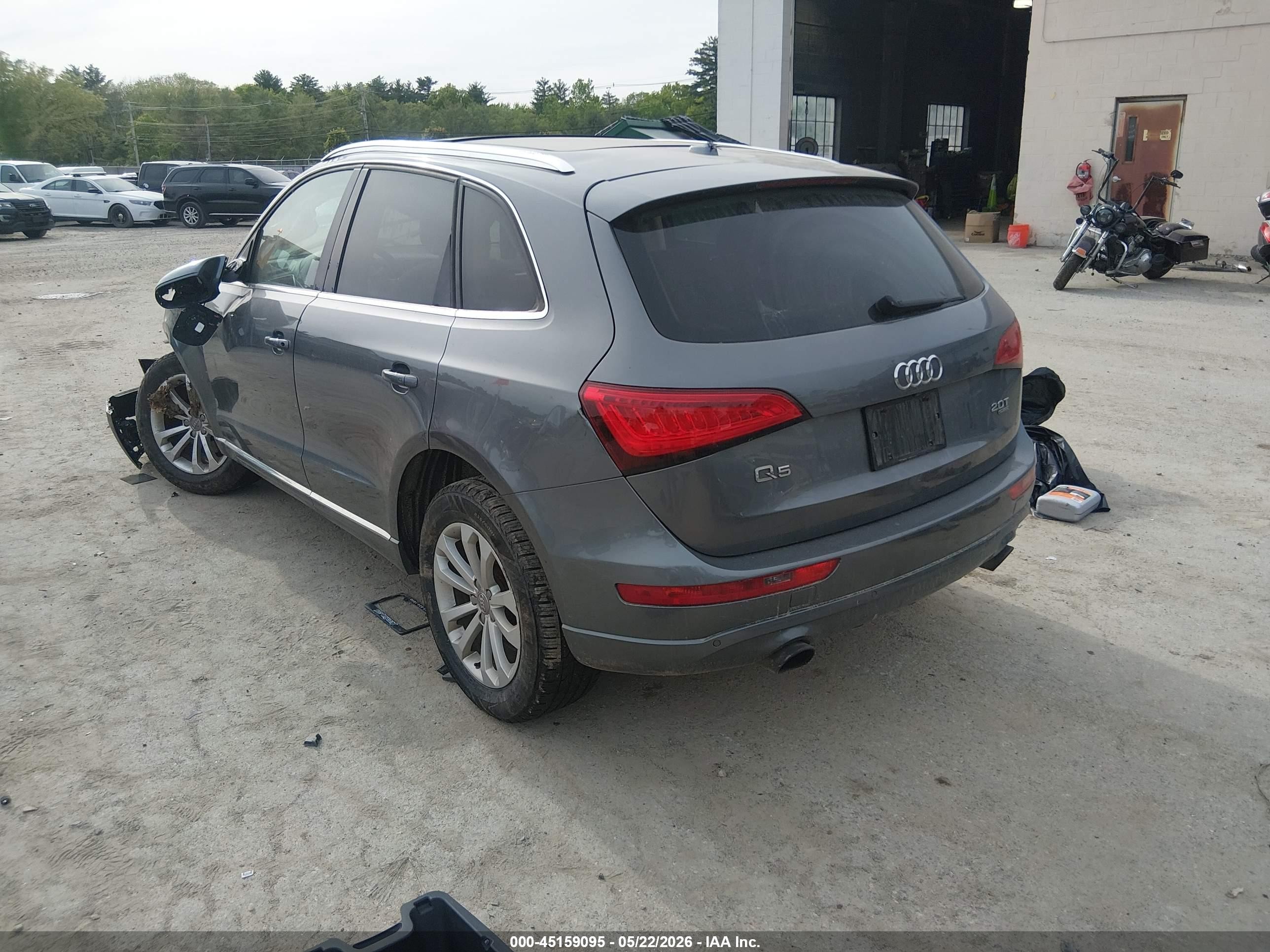 2014 Audi Q5 2.0t Premium Silver vin: WA1LFAFP8EA060691