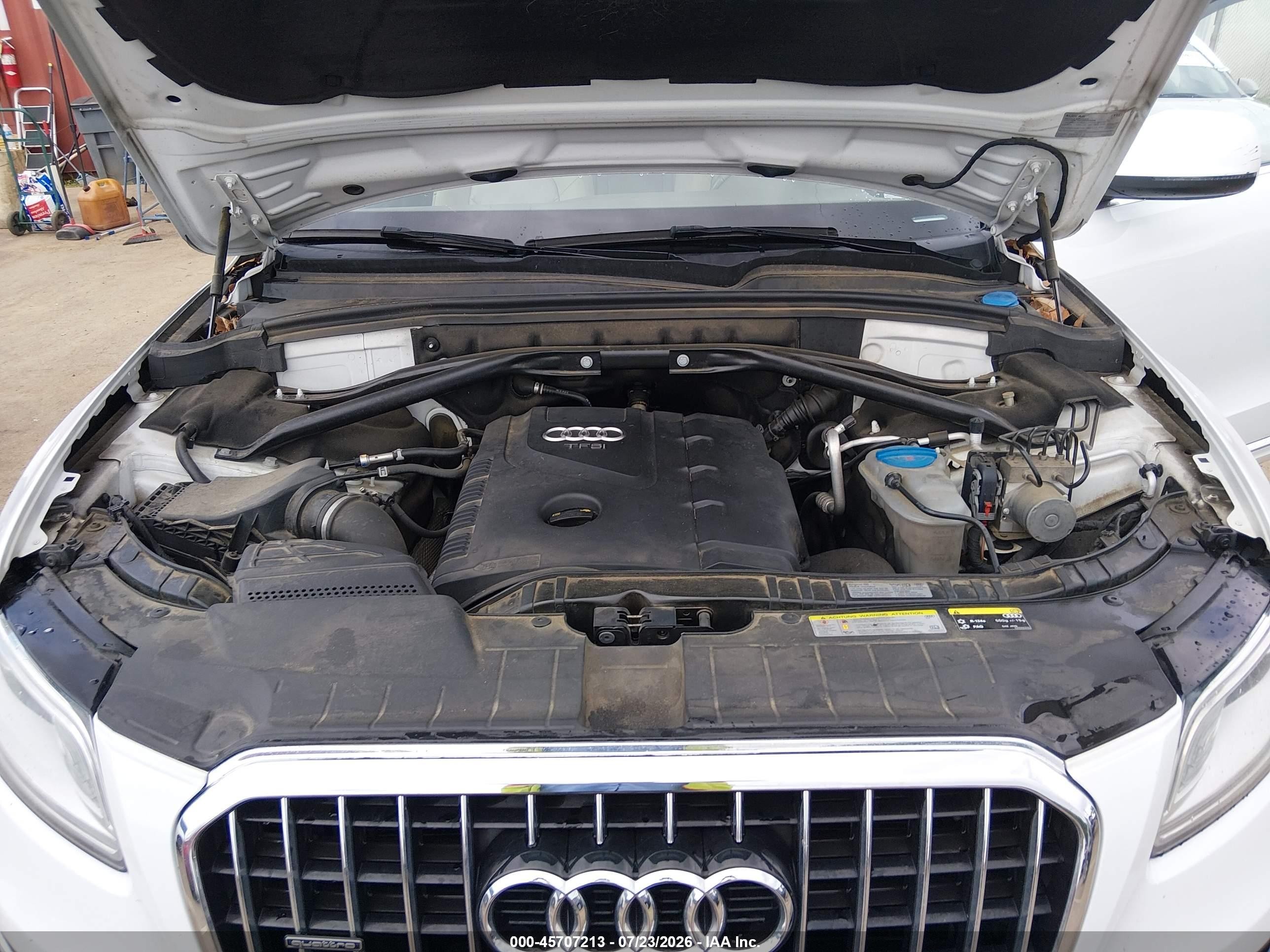 2014 Audi Q5 2.0t Premium White vin: WA1LFAFP8EA063512
