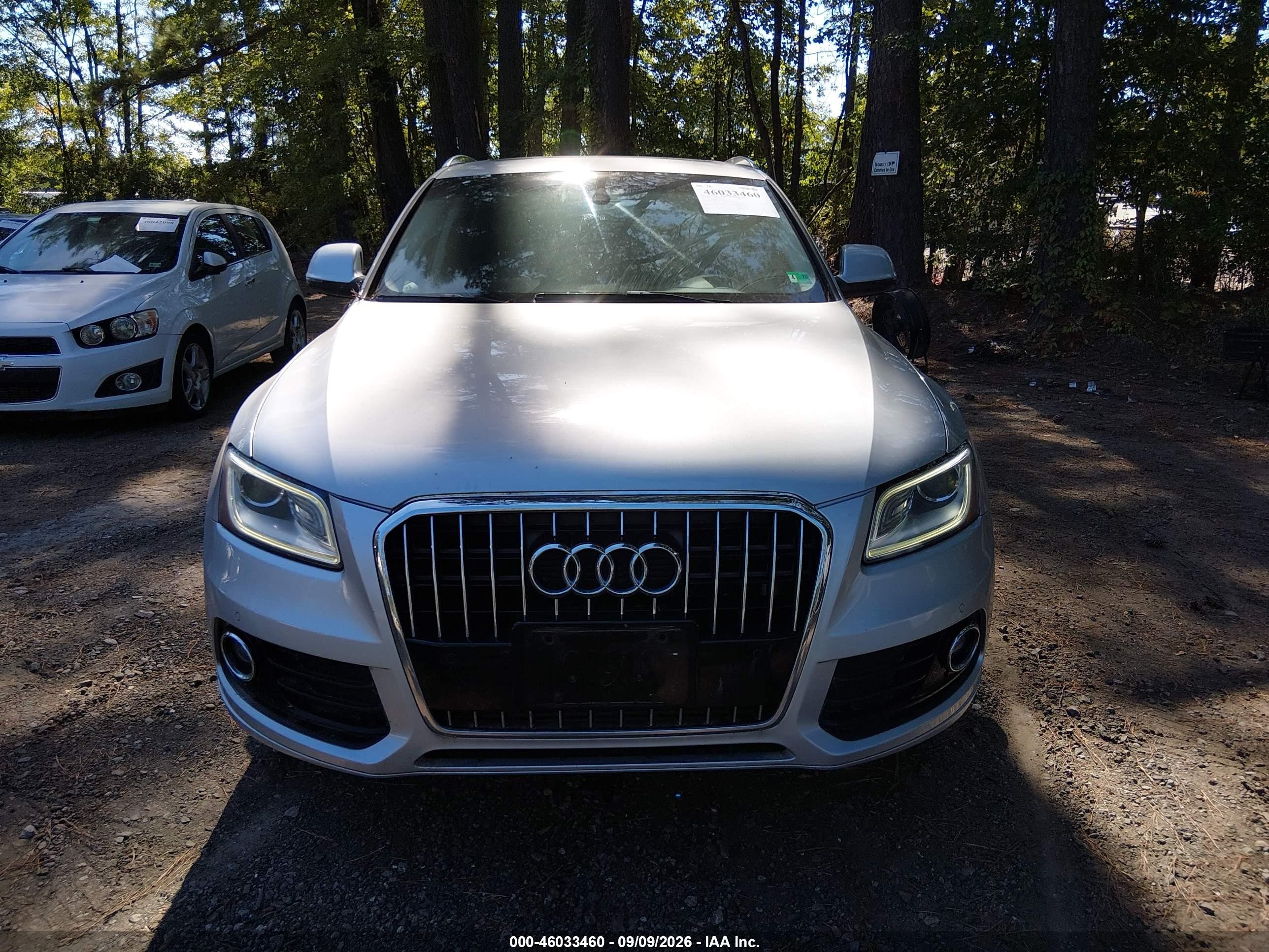 2014 Audi Q5 2.0t Premium Silver vin: WA1LFAFP8EA082626