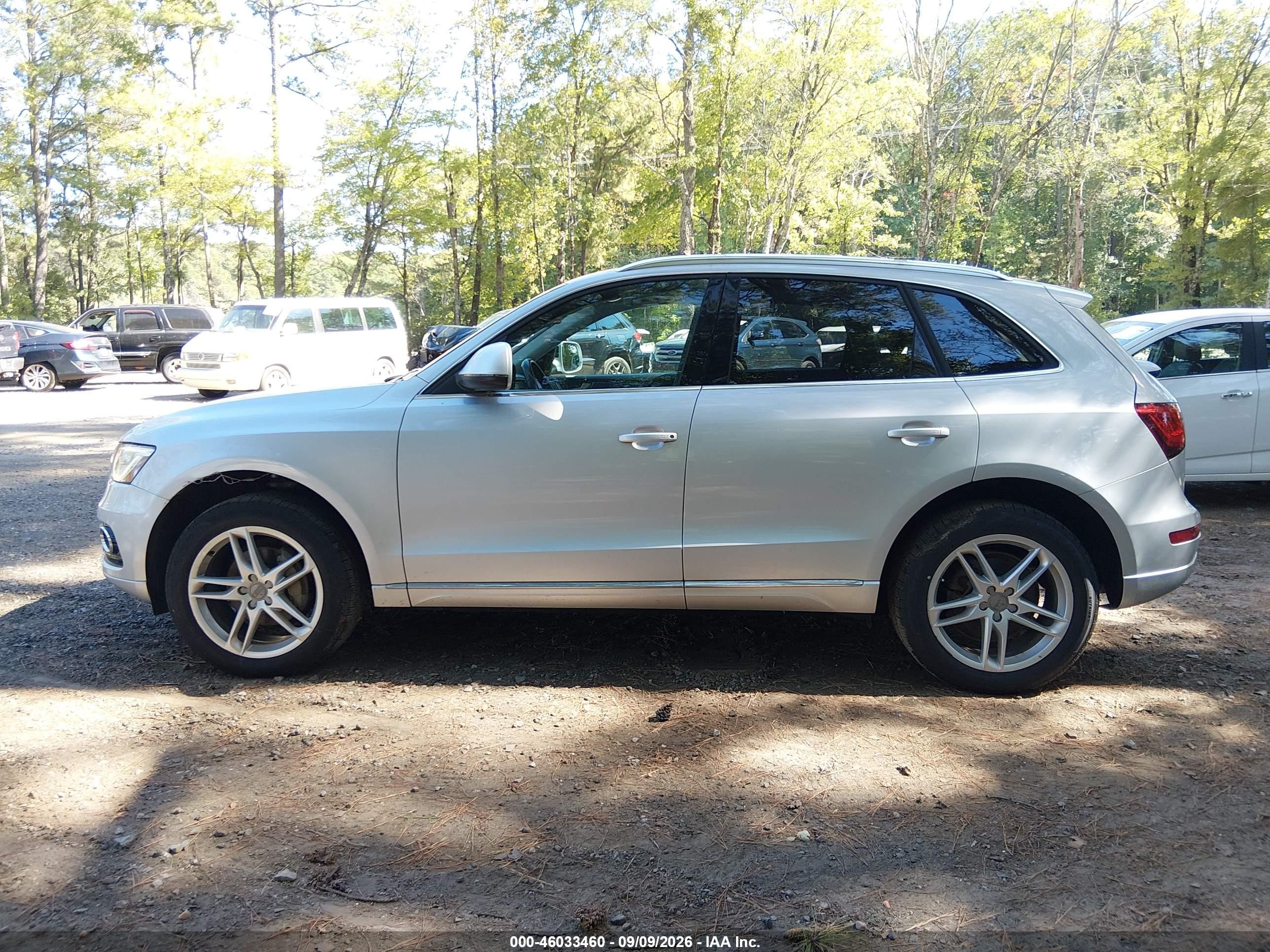 2014 Audi Q5 2.0t Premium Silver vin: WA1LFAFP8EA082626