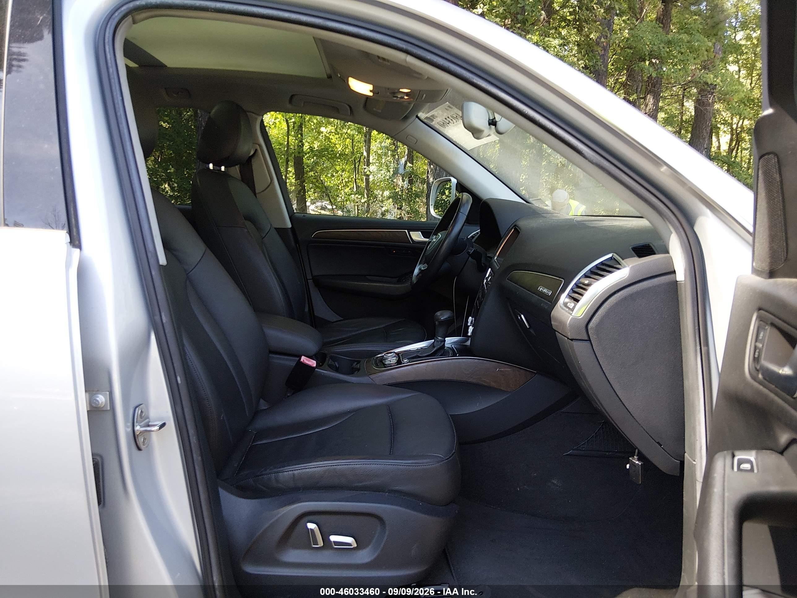 2014 Audi Q5 2.0t Premium Silver vin: WA1LFAFP8EA082626