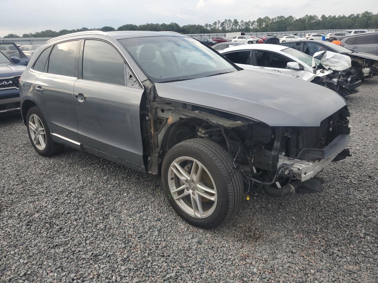 2014 Audi Q5 Premium Plus Gray vin: WA1LFAFP8EA089091