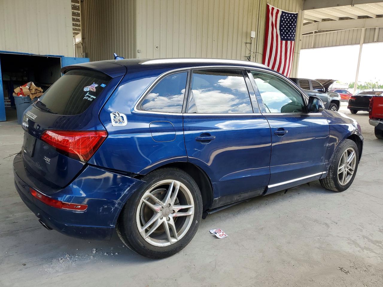 2014 Audi Q5 Premium Plus Синий vin: WA1LFAFP8EA089561