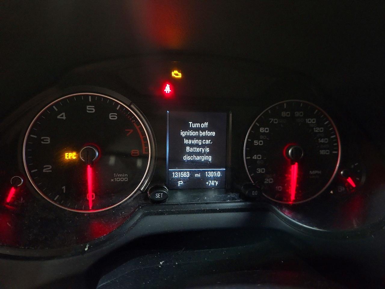 2014 Audi Q5 Premium Plus Gray vin: WA1LFAFP8EA119397