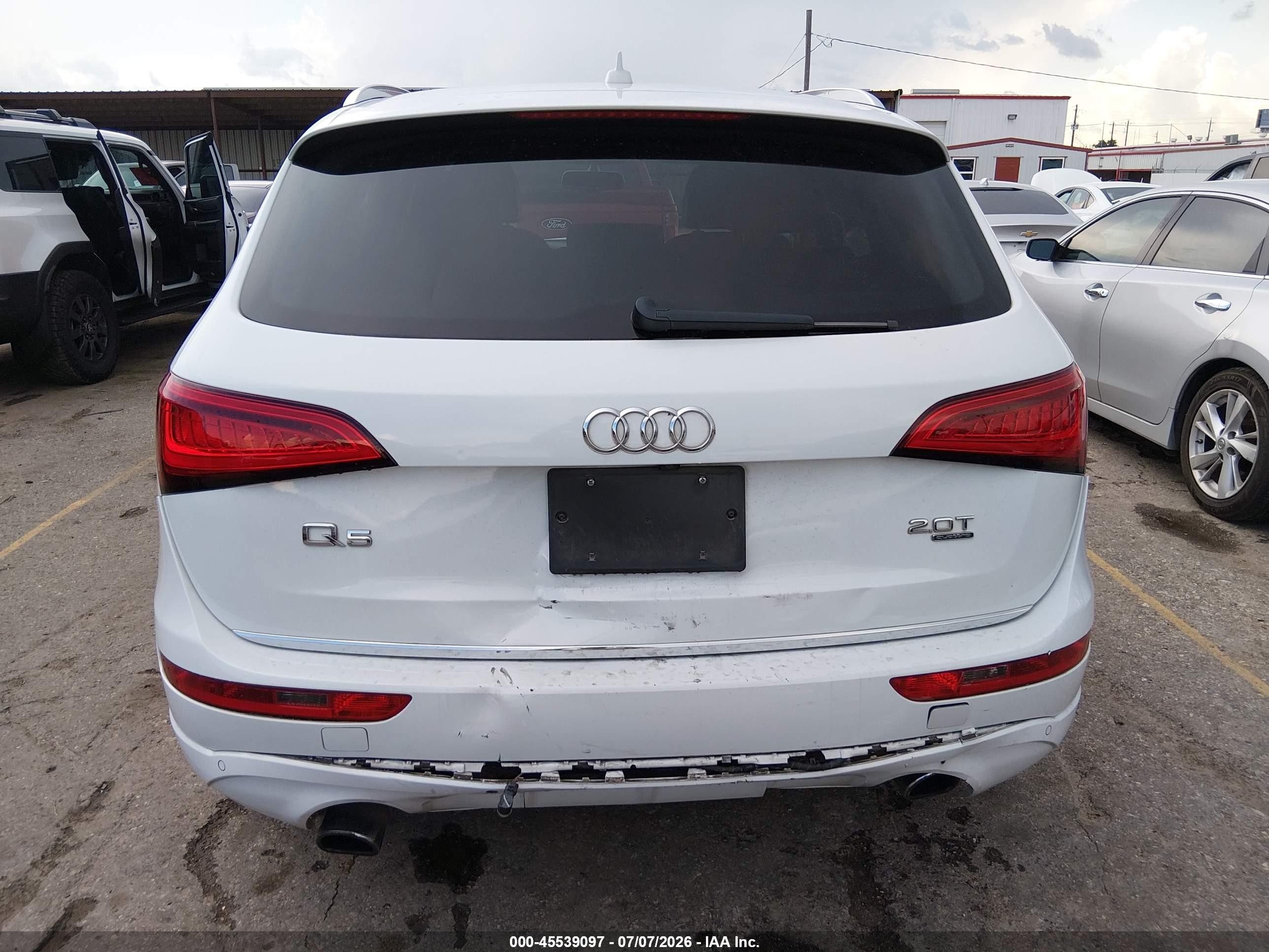 2015 Audi Q5 2.0t Premium White vin: WA1LFAFP8FA050129
