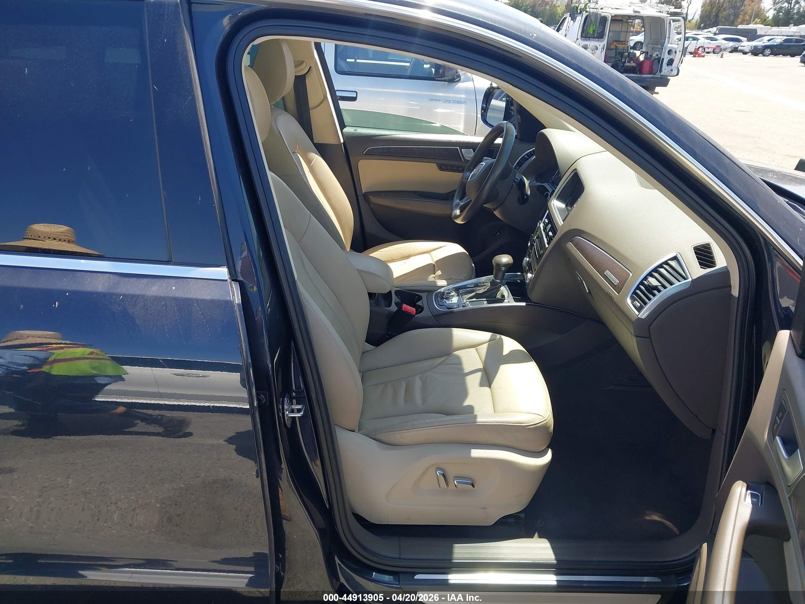 2015 Audi Q5 2.0t Premium Blue vin: WA1LFAFP8FA123788