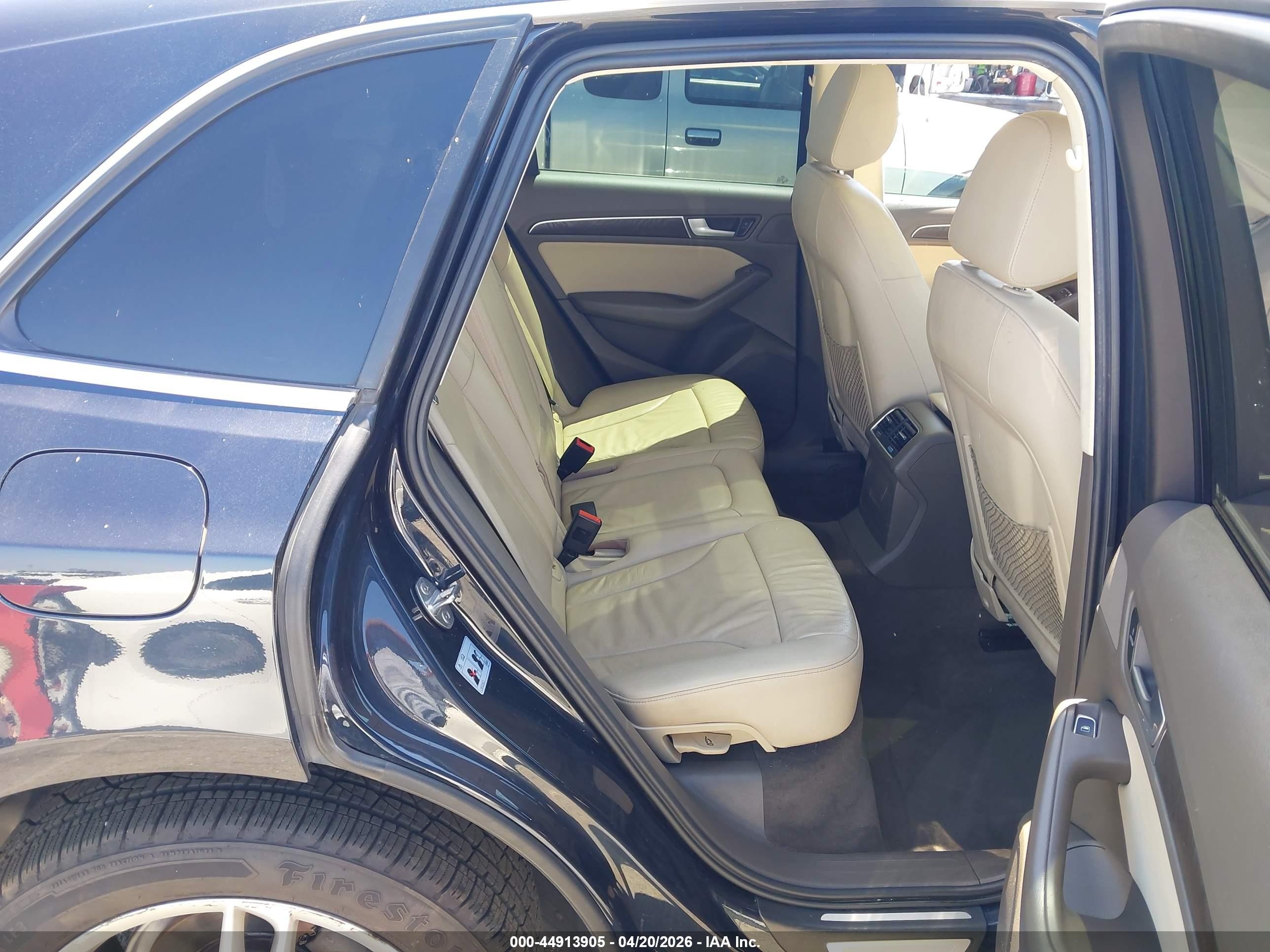 2015 Audi Q5 2.0t Premium Blue vin: WA1LFAFP8FA123788
