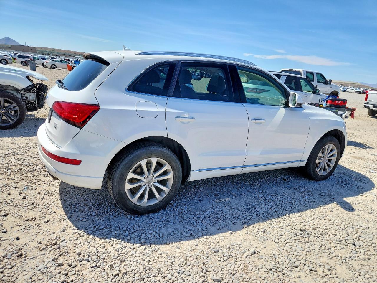2015 Audi Q5 Premium Plus White vin: WA1LFAFP8FA130448