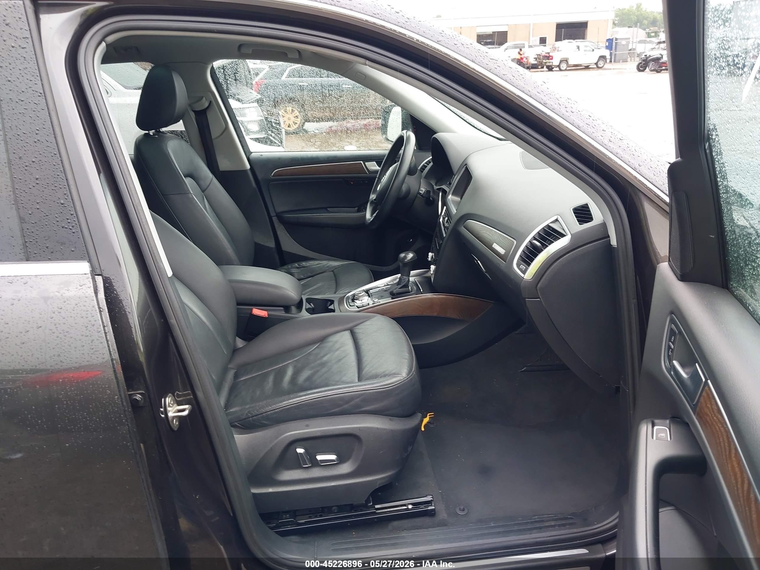 2015 Audi Q5 2.0t Premium Black vin: WA1LFAFP8FA130837