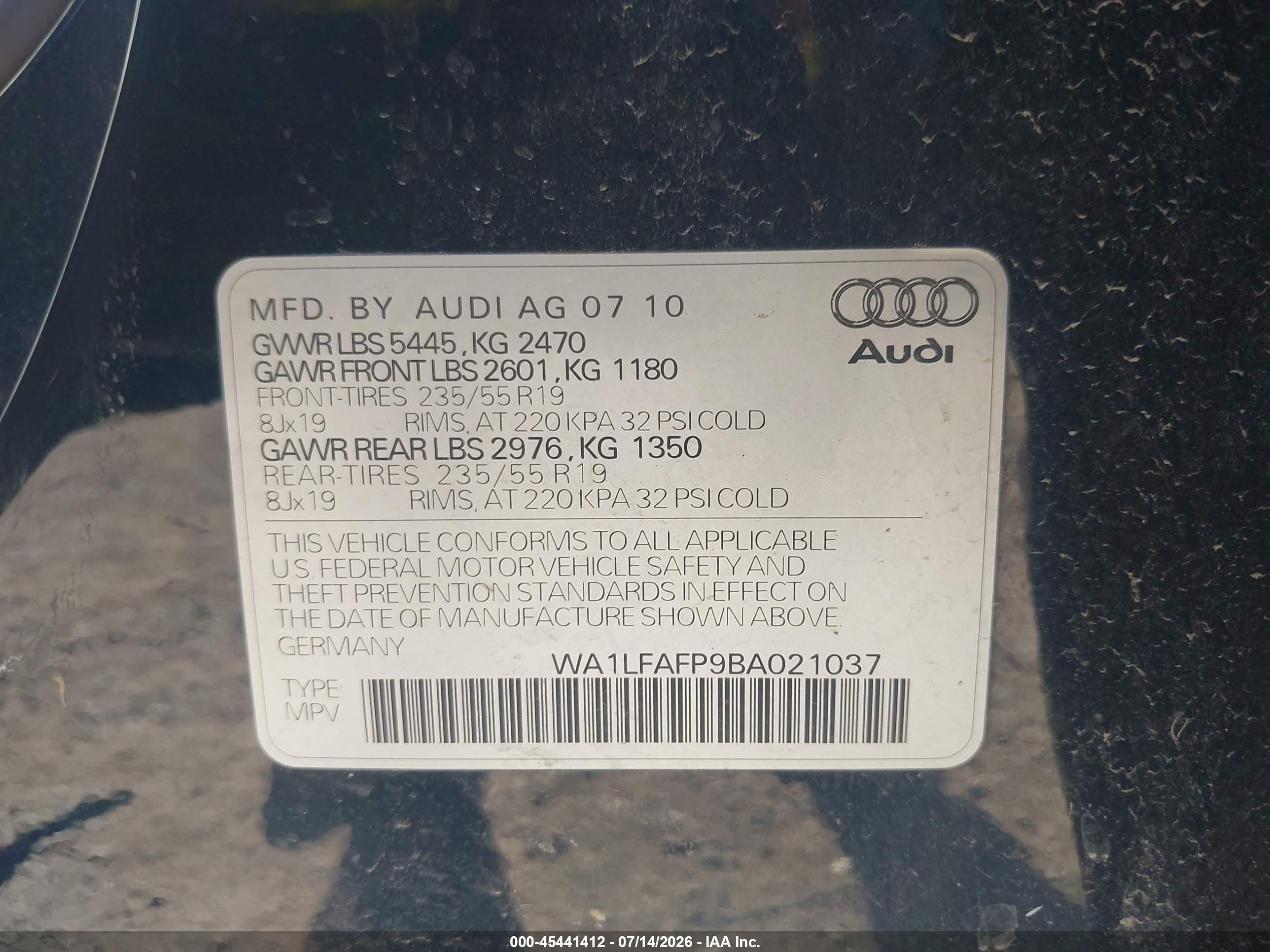 2011 Audi Q5 2.0t Premium Blue vin: WA1LFAFP9BA021037