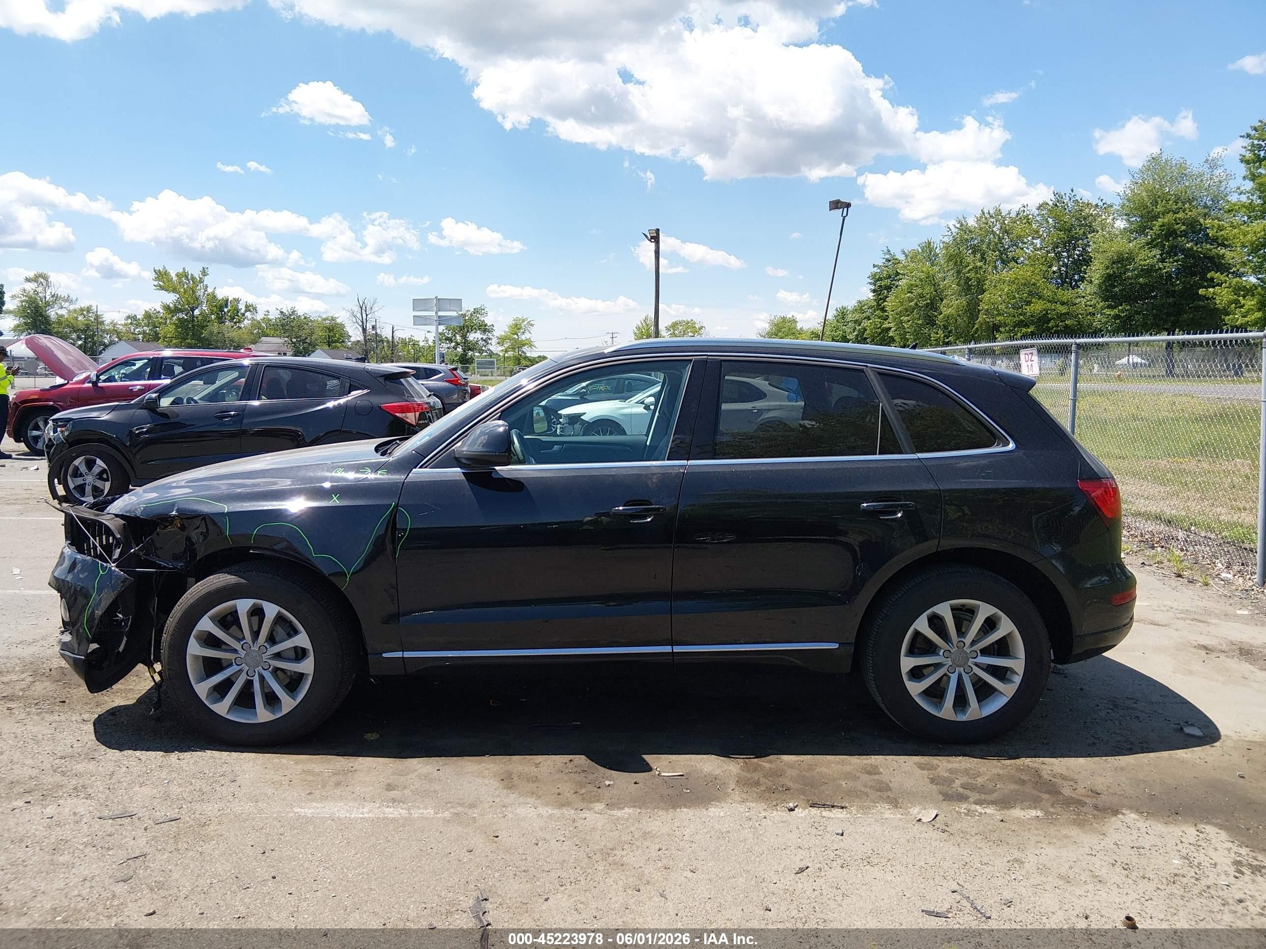 2013 Audi Q5 2.0t Premium Black vin: WA1LFAFP9DA012938
