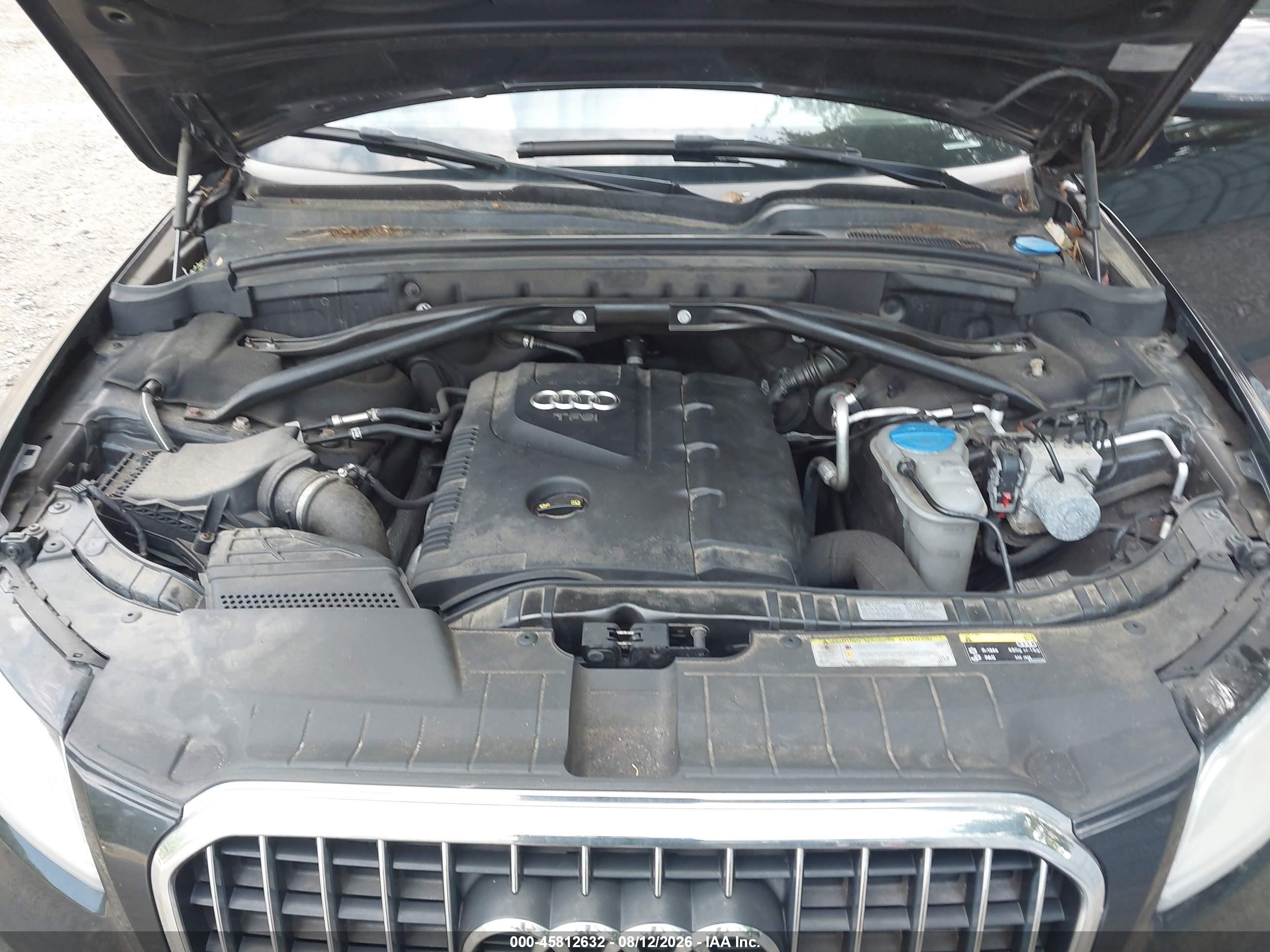 2014 Audi Q5 2.0t Premium Черный vin: WA1LFAFP9EA009734