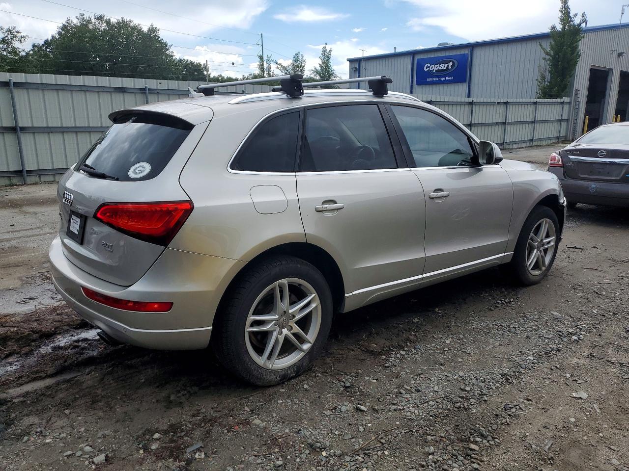 2014 Audi Q5 Premium Plus Tan vin: WA1LFAFP9EA011449