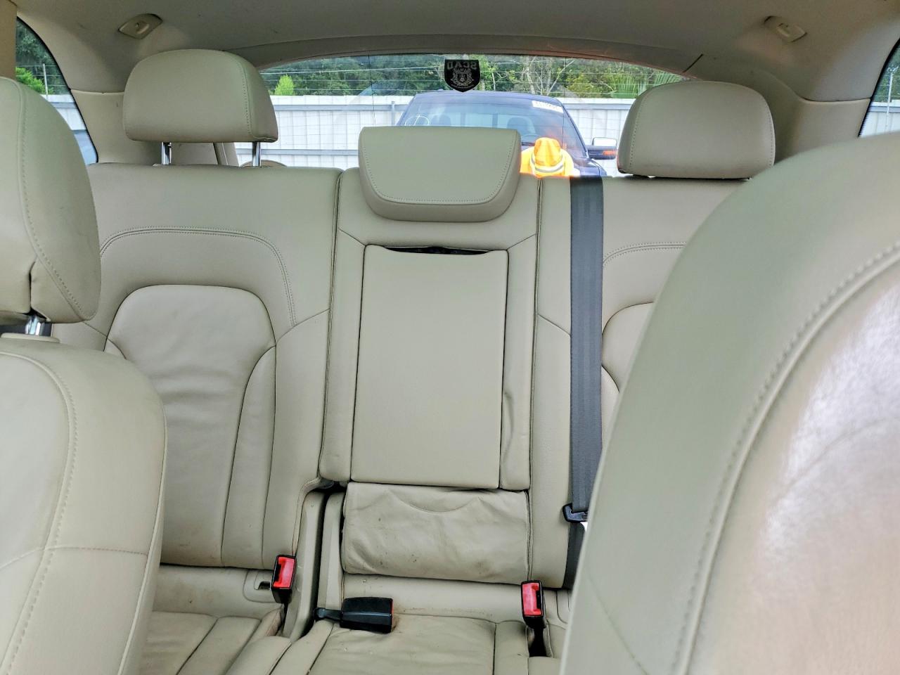 2014 Audi Q5 Premium Plus Tan vin: WA1LFAFP9EA011449