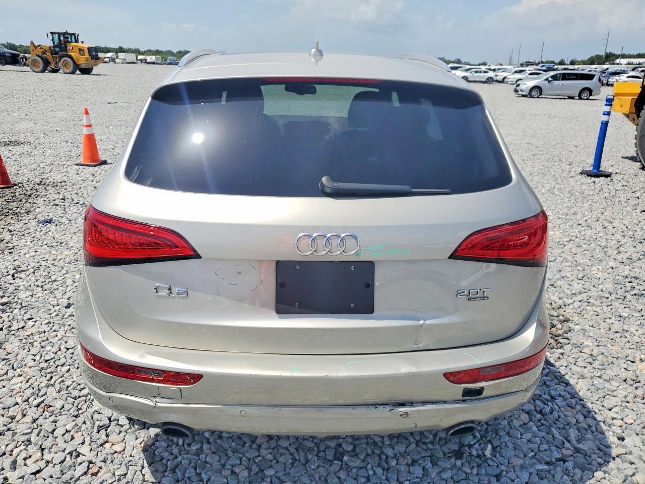 2014 Audi Q5 Premium Plus Beige vin: WA1LFAFP9EA020068