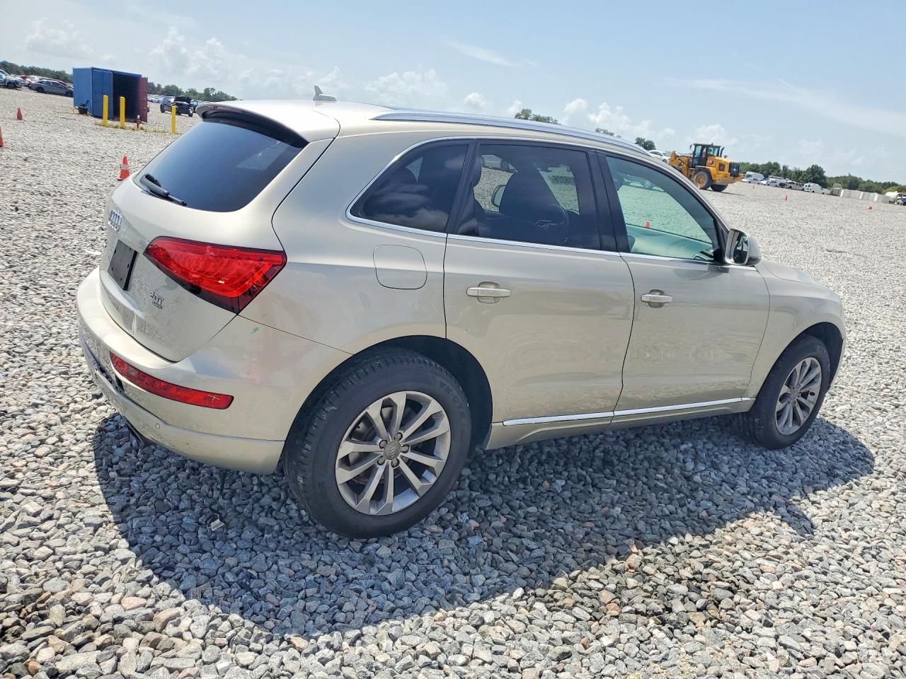 2014 Audi Q5 Premium Plus Beige vin: WA1LFAFP9EA020068