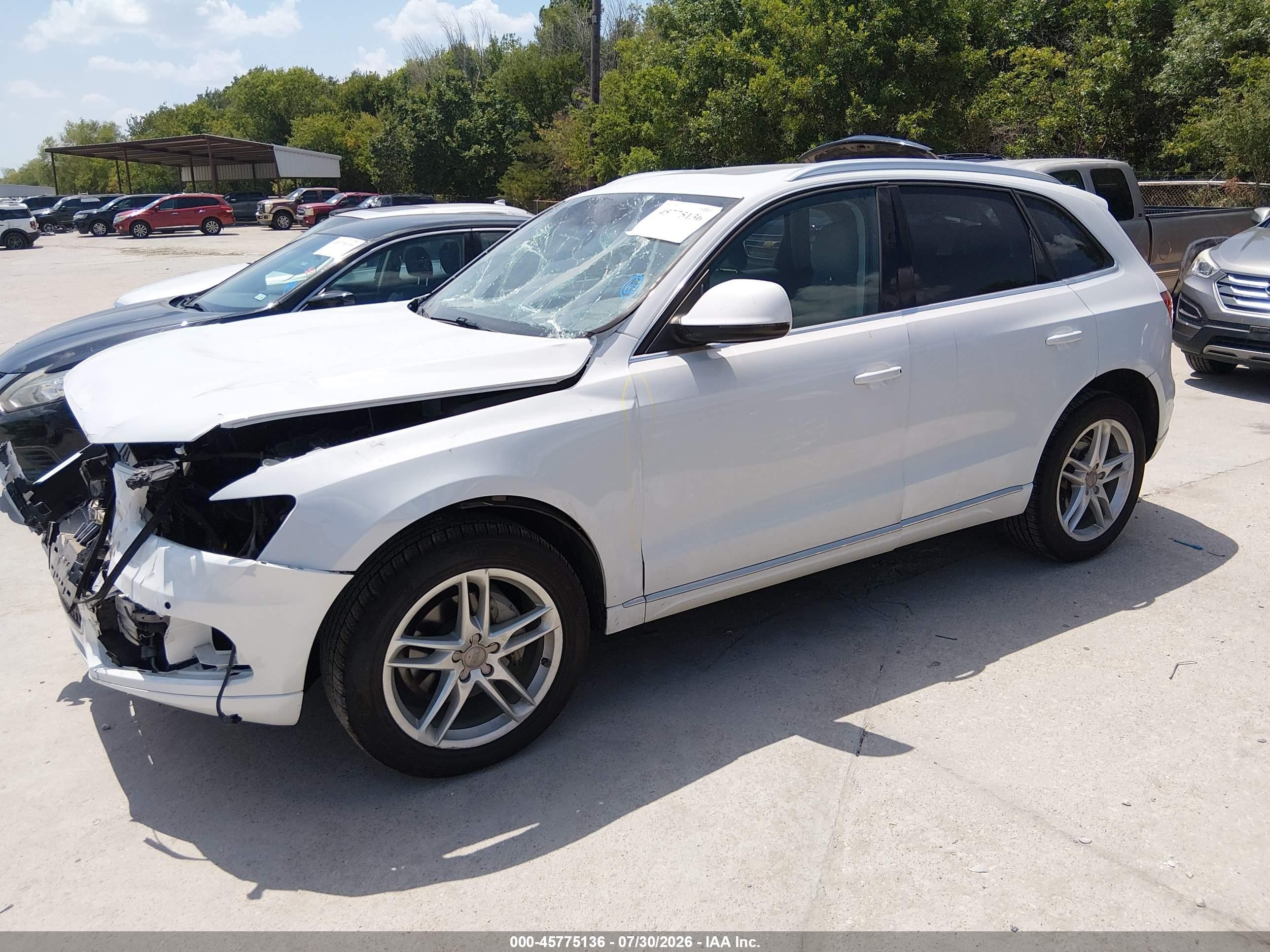 2014 Audi Q5 2.0t Premium White vin: WA1LFAFP9EA101488