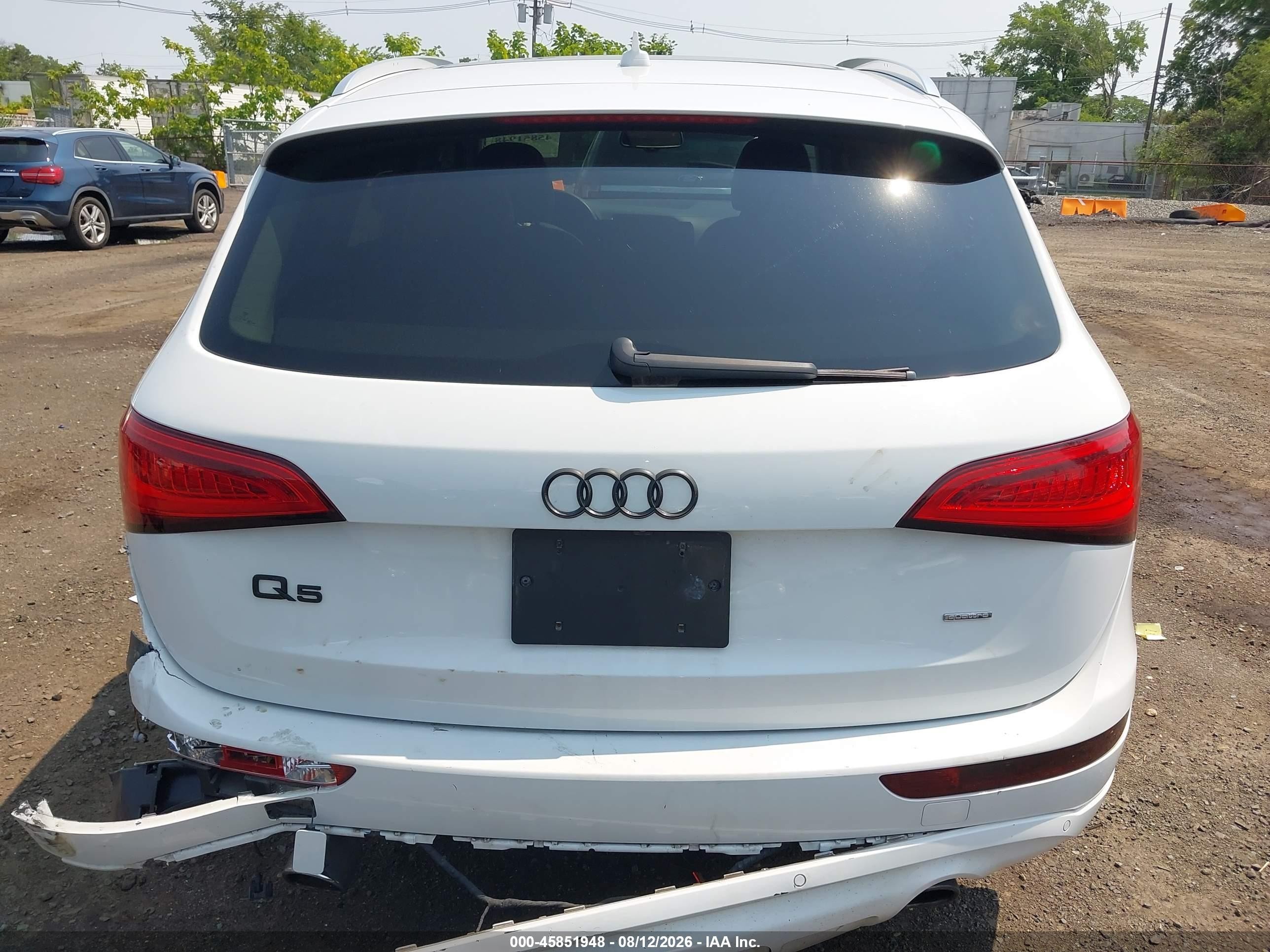 2014 Audi Q5 2.0t Premium White vin: WA1LFAFP9EA120171