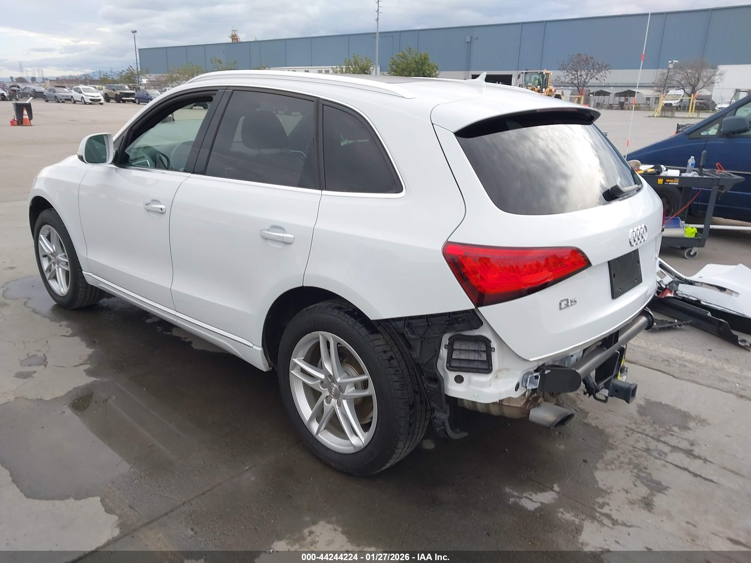 2015 Audi Q5 2.0t Premium White vin: WA1LFAFP9FA055582
