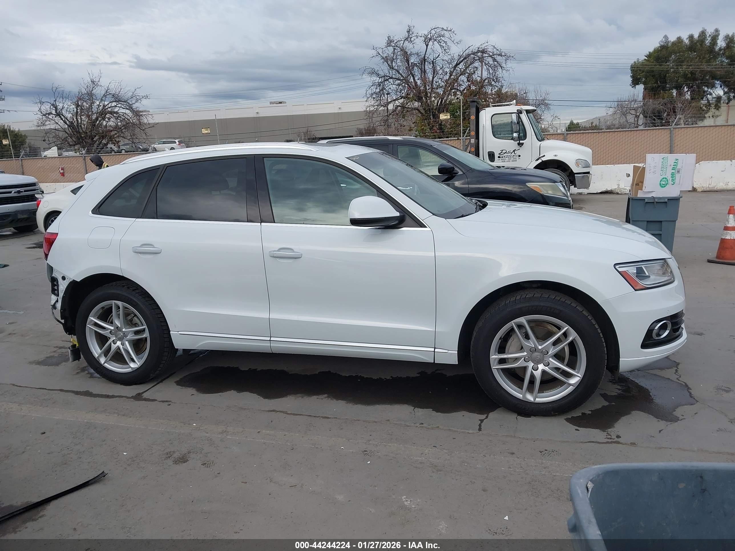 2015 Audi Q5 2.0t Premium White vin: WA1LFAFP9FA055582