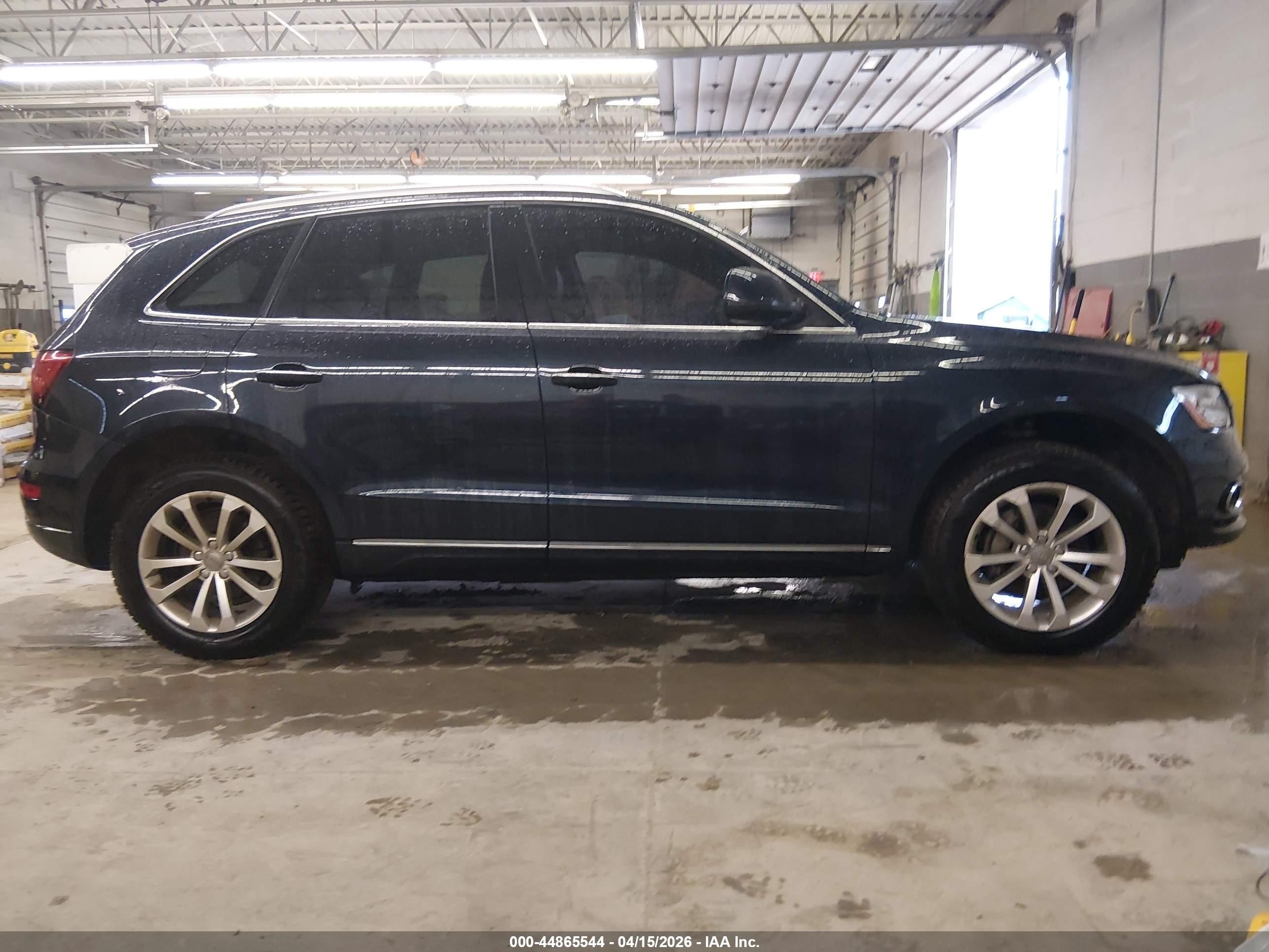 2015 Audi Q5 2.0t Premium Dark Blue vin: WA1LFAFP9FA061253