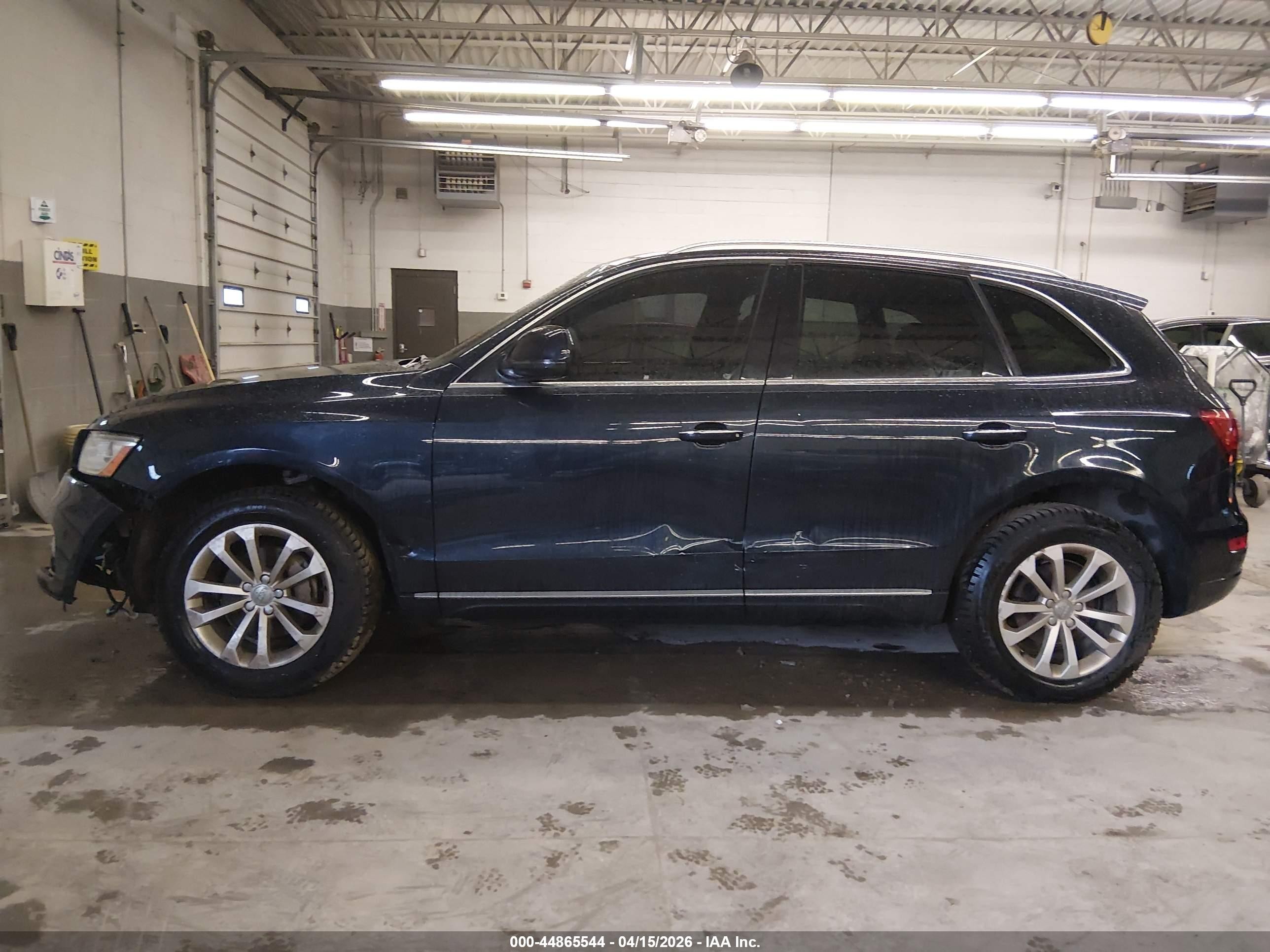 2015 Audi Q5 2.0t Premium Dark Blue vin: WA1LFAFP9FA061253