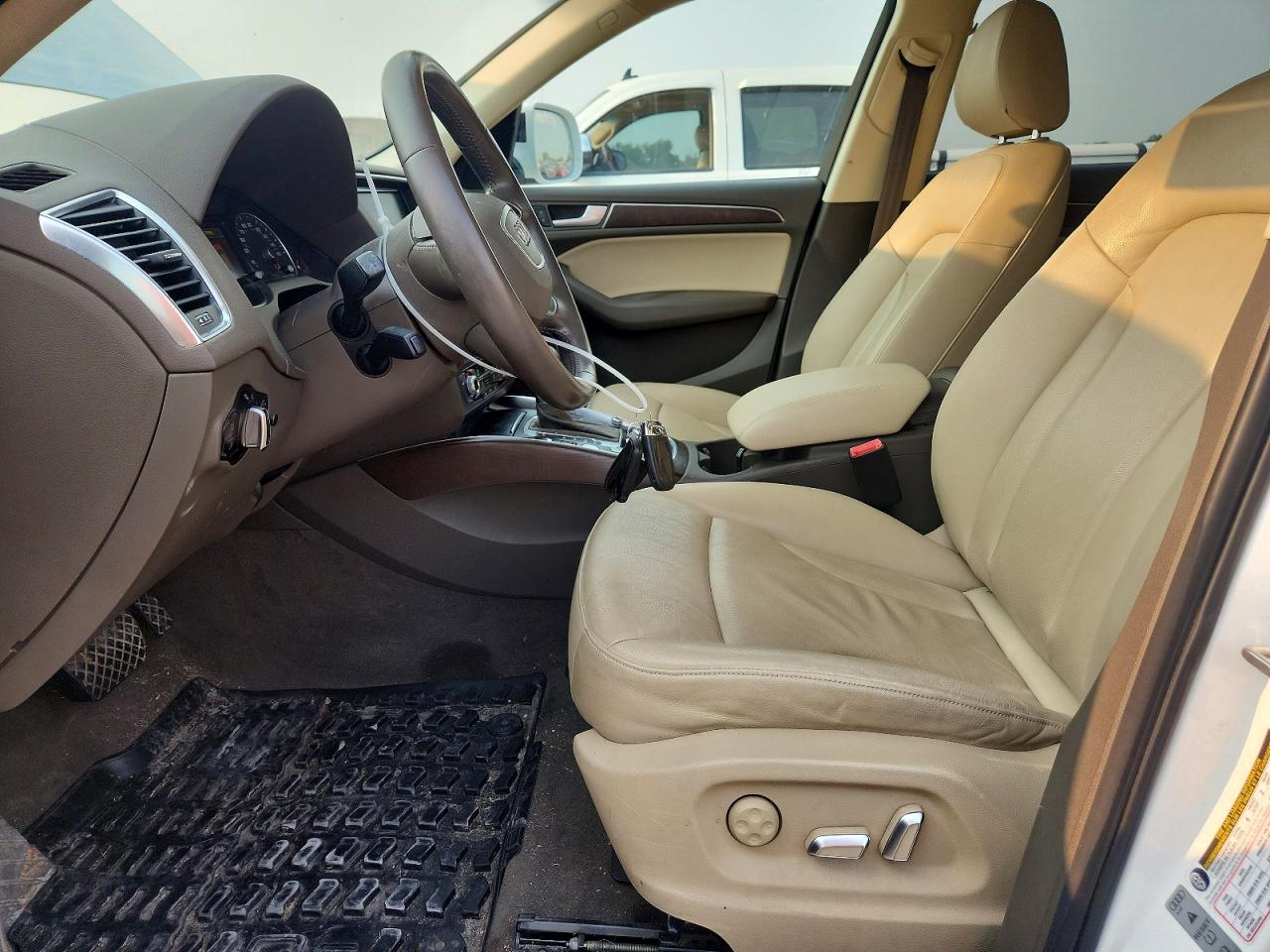 2015 Audi Q5 Premium Plus White vin: WA1LFAFP9FA072334