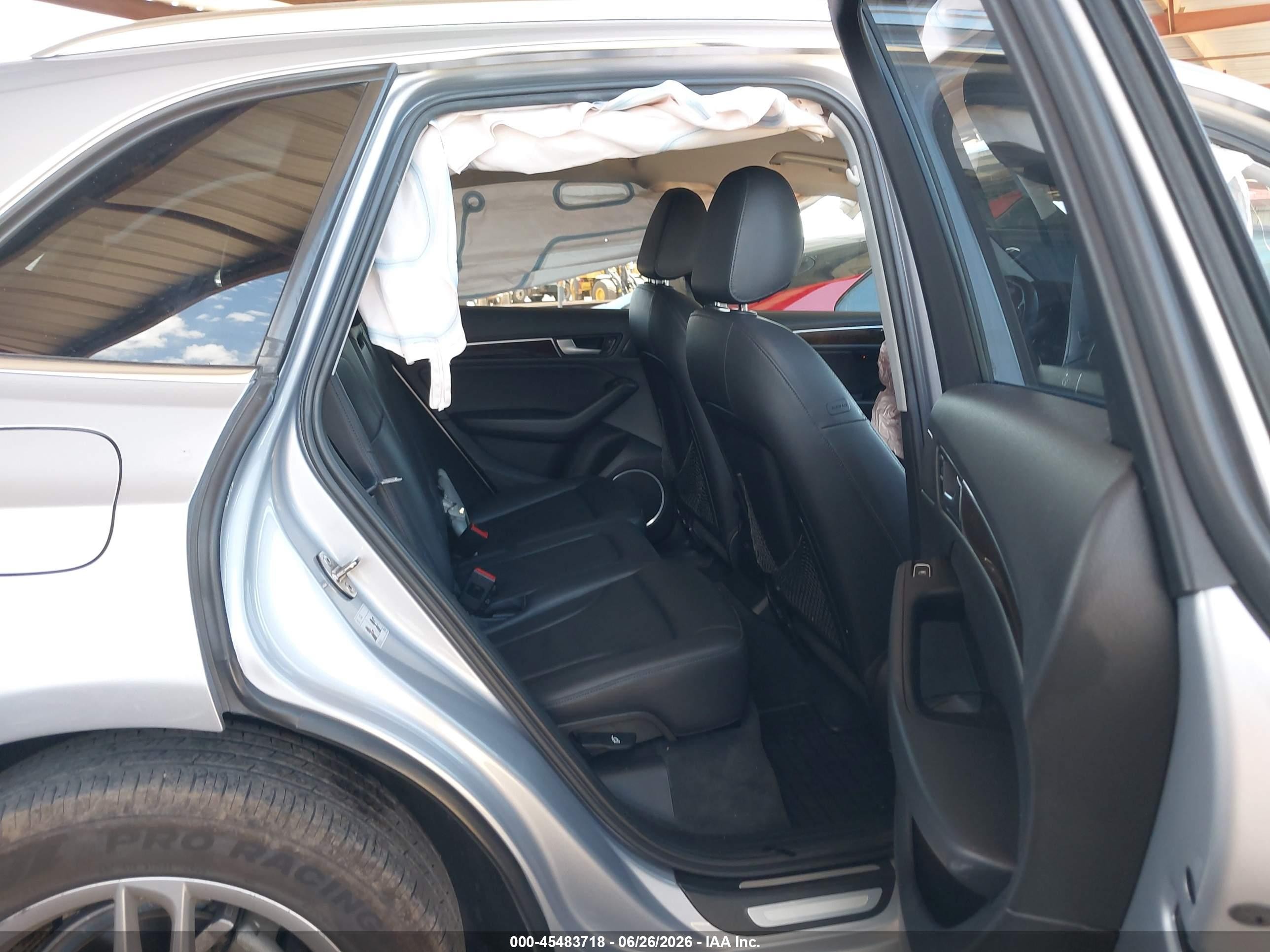 2015 Audi Q5 2.0t Premium Silver vin: WA1LFAFP9FA076772