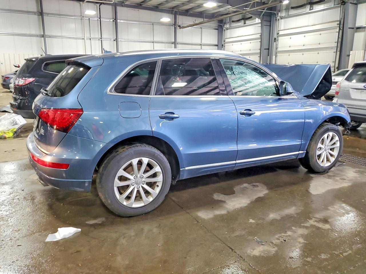 2015 Audi Q5 Premium Plus Blue vin: WA1LFAFP9FA081258