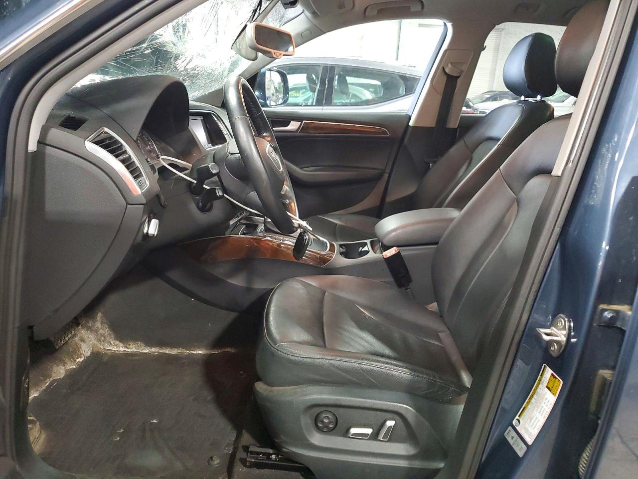2015 Audi Q5 Premium Plus Blue vin: WA1LFAFP9FA081258