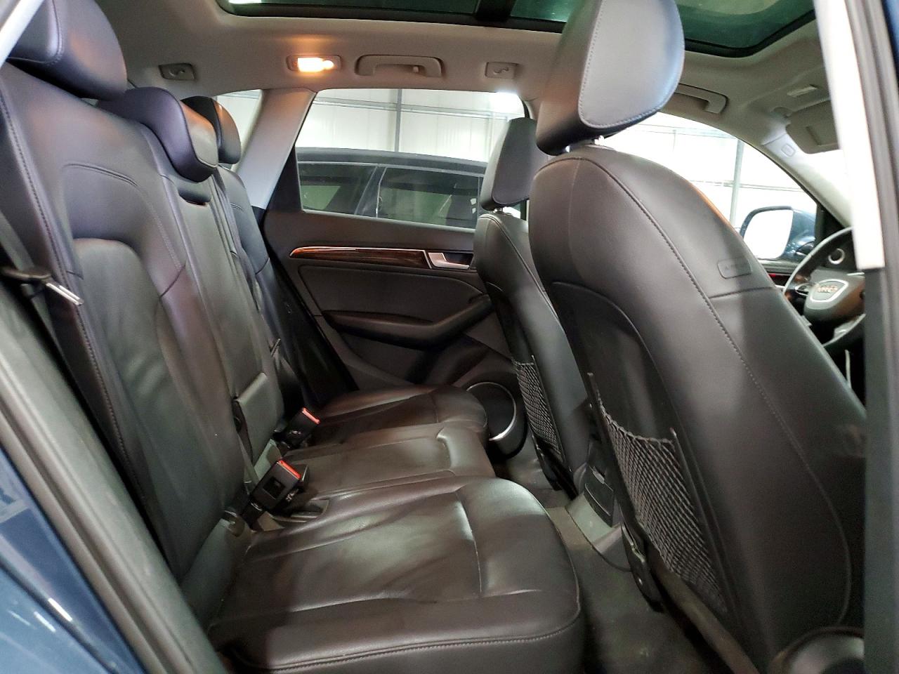 2015 Audi Q5 Premium Plus Blue vin: WA1LFAFP9FA081258