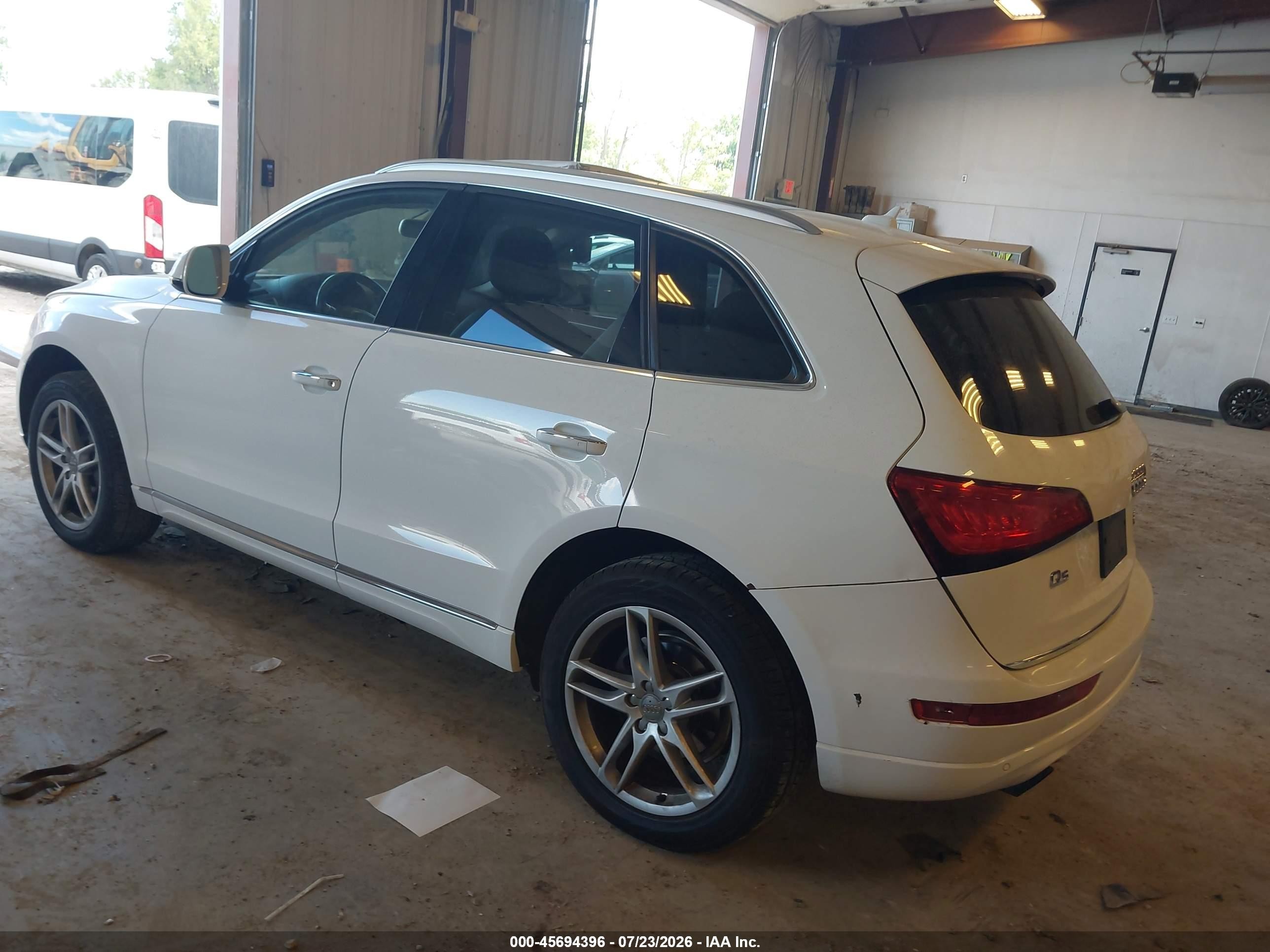 2015 Audi Q5 2.0t Premium White vin: WA1LFAFP9FA081776