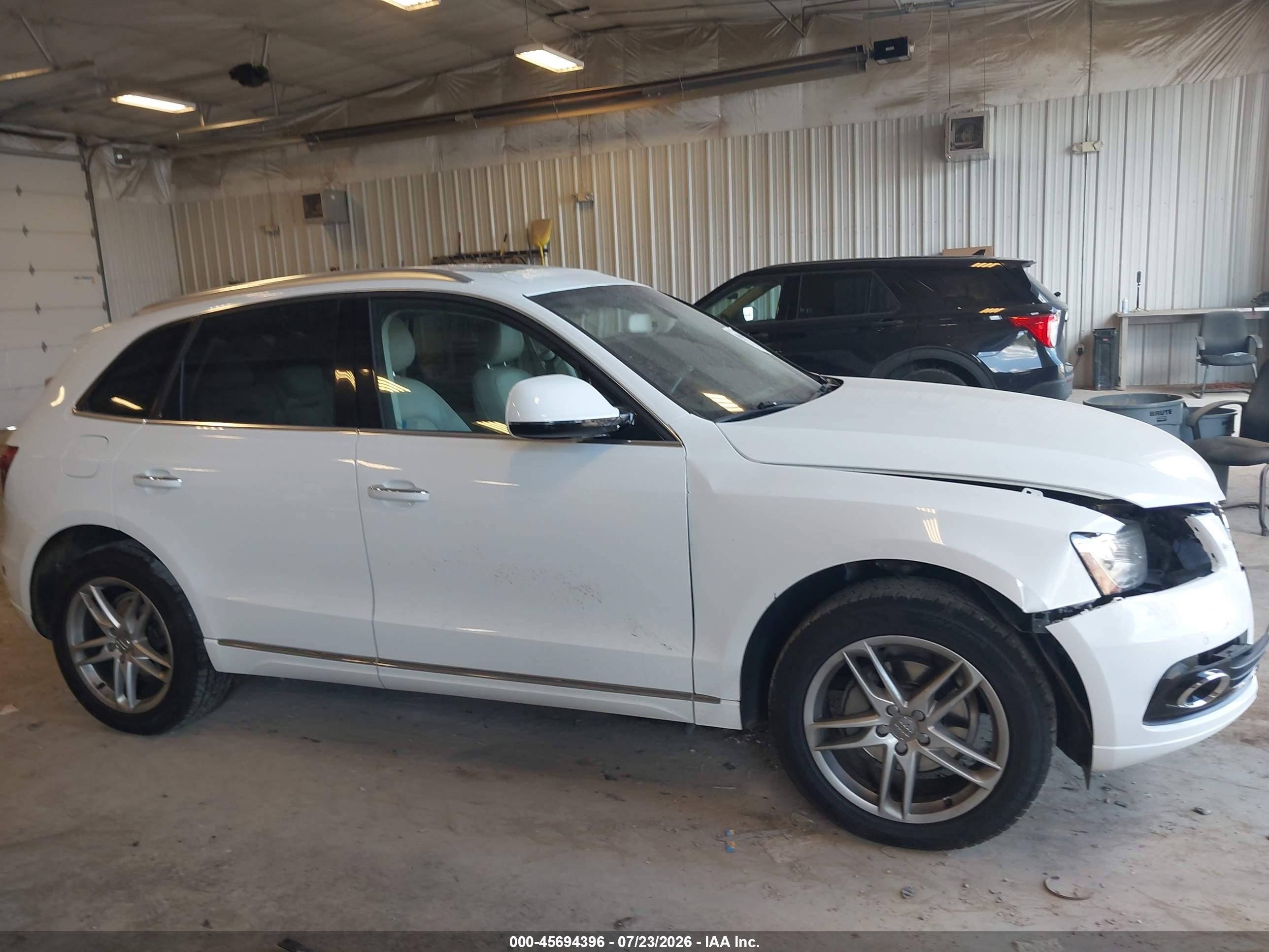 2015 Audi Q5 2.0t Premium White vin: WA1LFAFP9FA081776