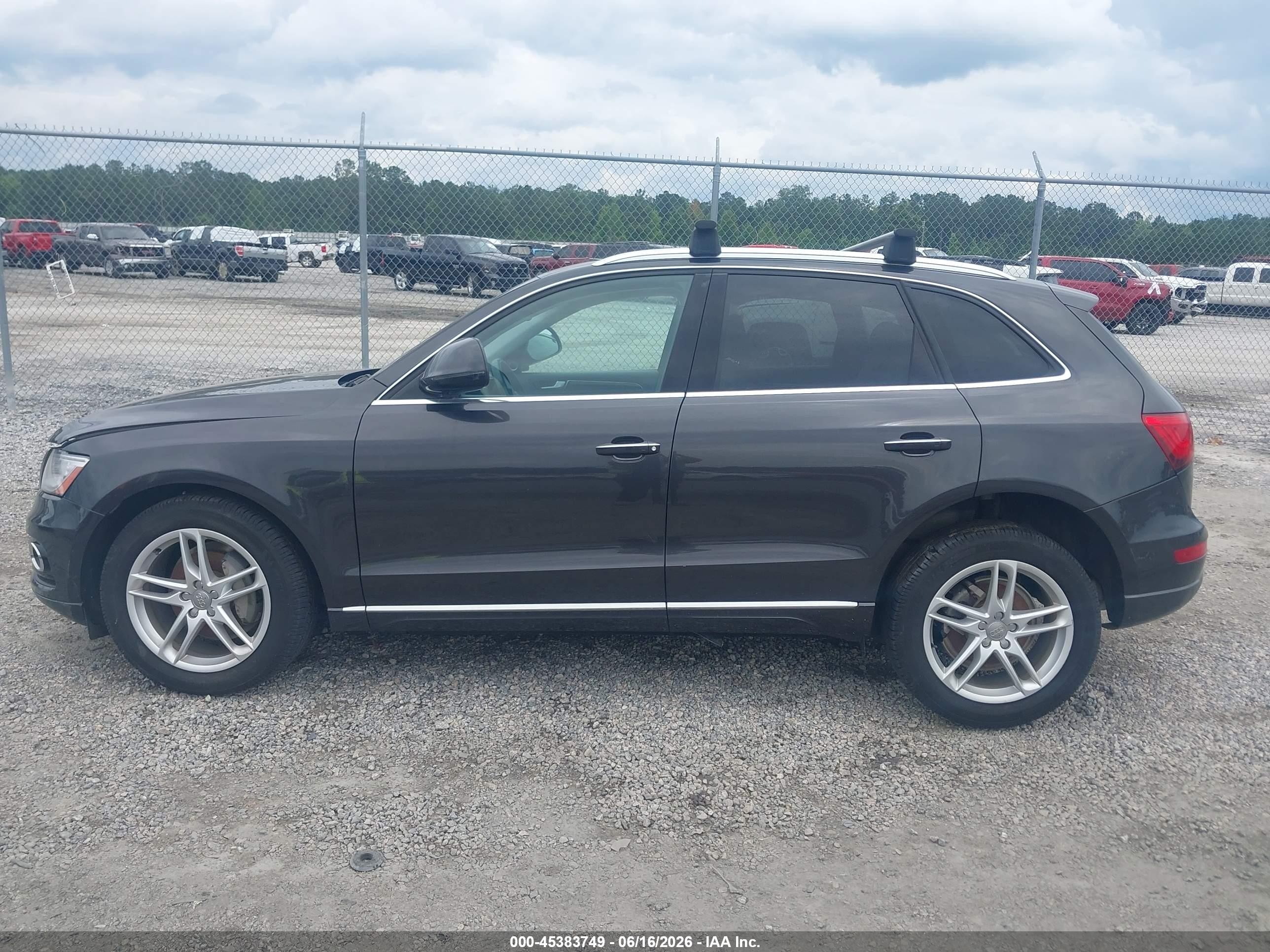 2015 Audi Q5 2.0t Premium Gray vin: WA1LFAFP9FA085178