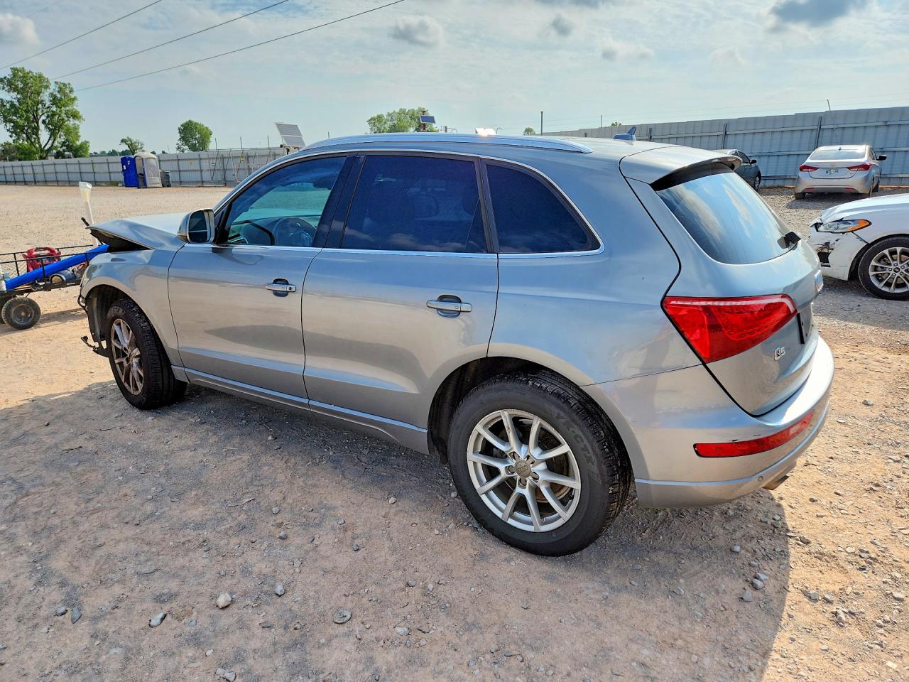 2011 Audi Q5 Premium Plus Silver vin: WA1LFAFPXBA043371