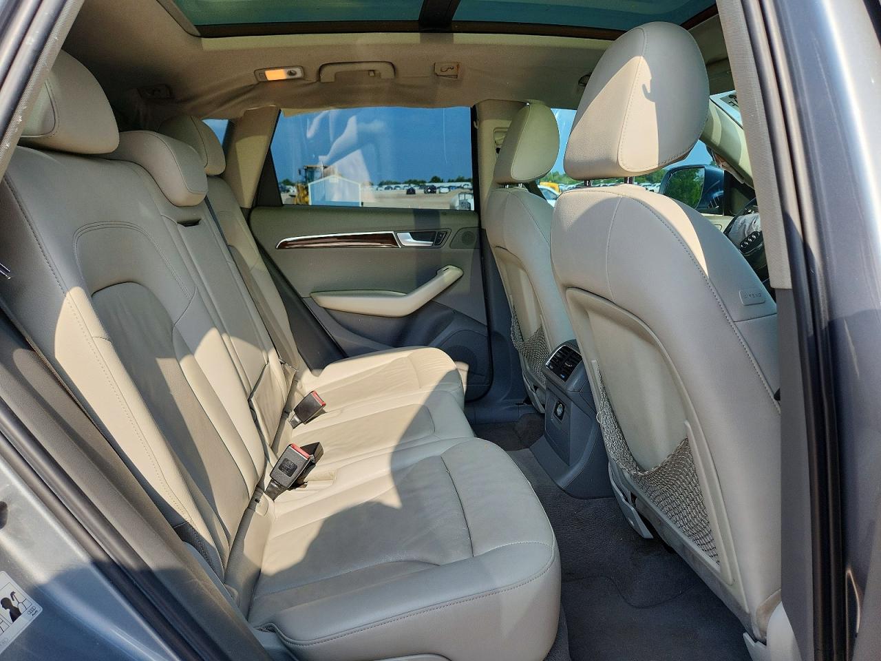2011 Audi Q5 Premium Plus Silver vin: WA1LFAFPXBA043371