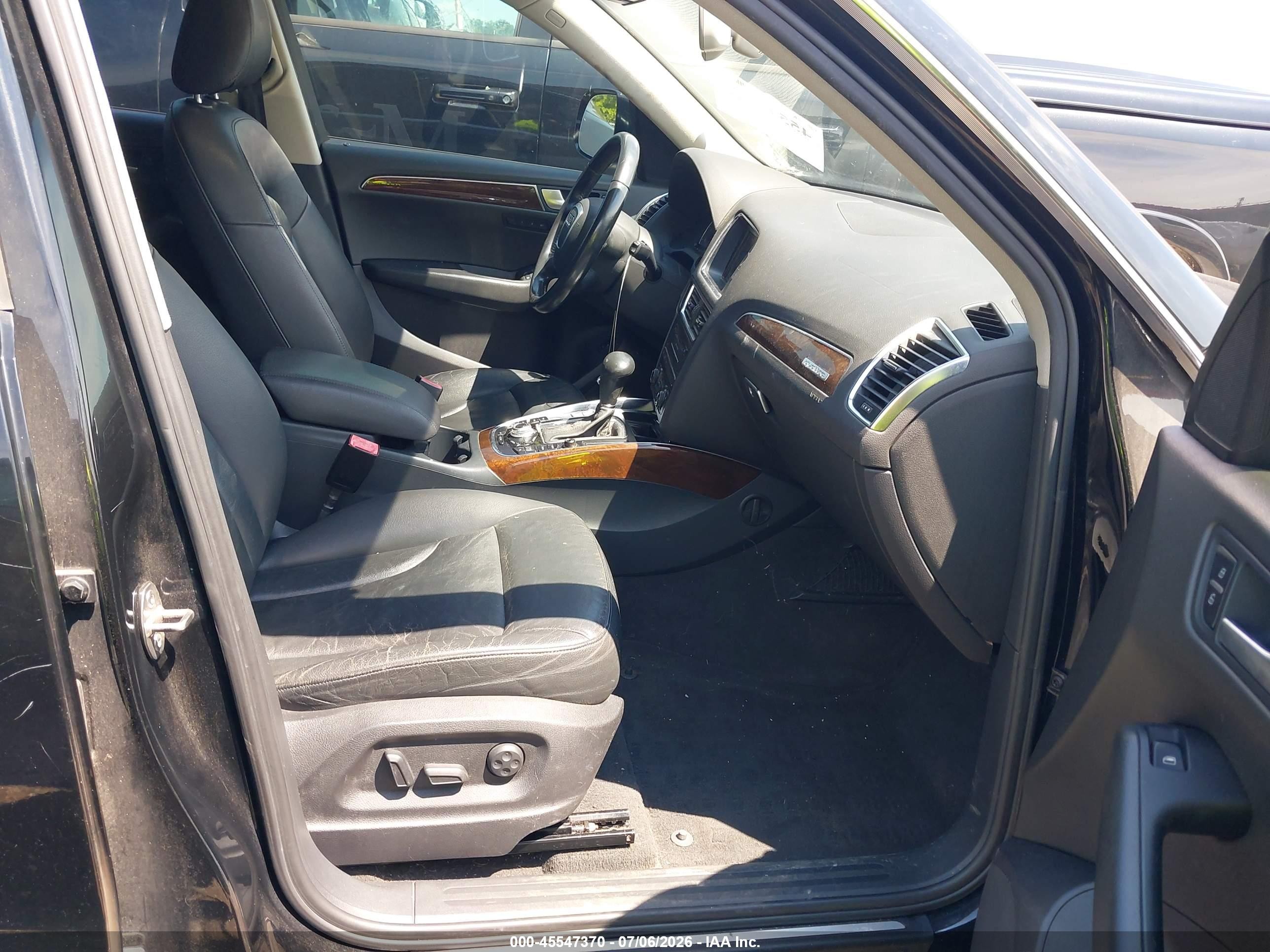2011 Audi Q5 2.0t Premium Black vin: WA1LFAFPXBA069629