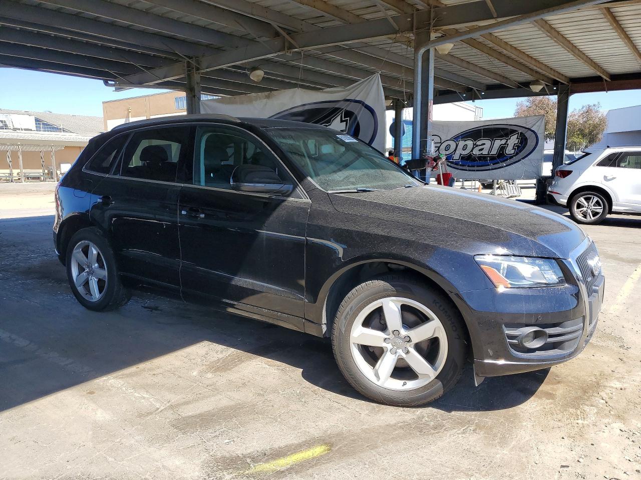 2012 Audi Q5 Premium Plus Черный vin: WA1LFAFPXCA005494