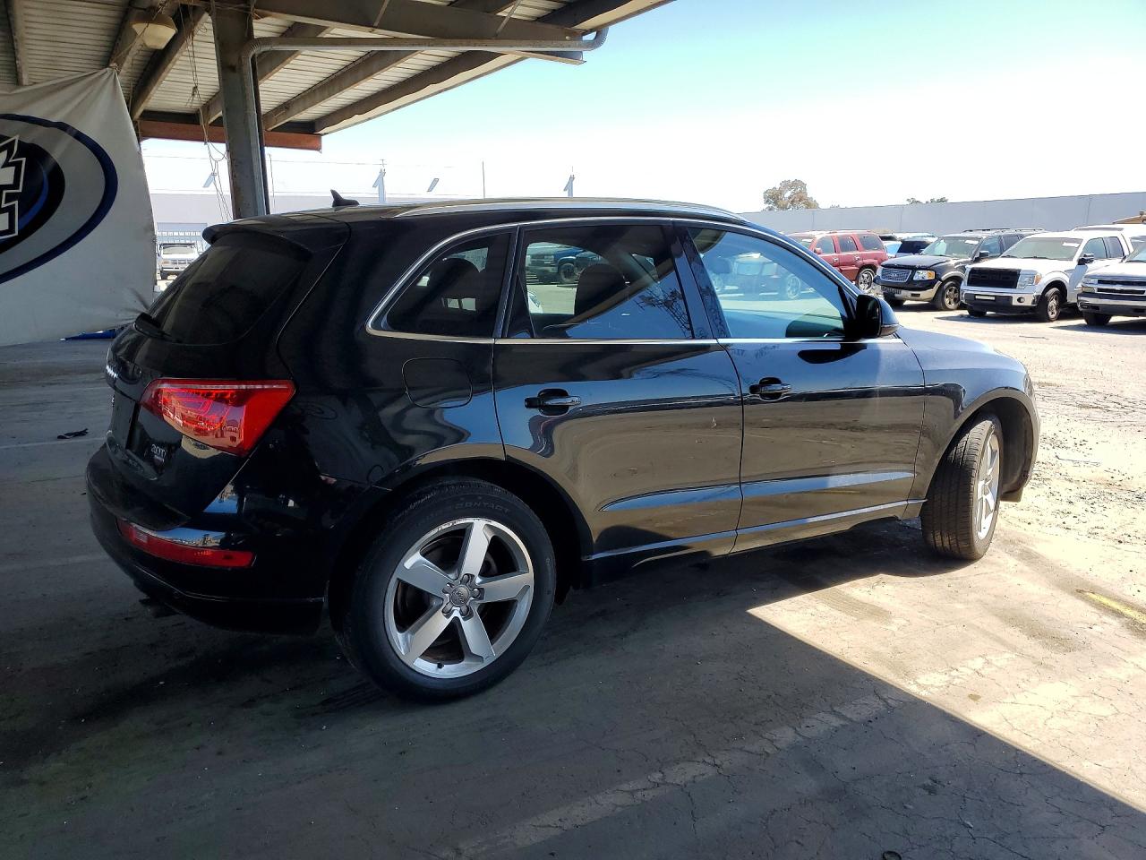2012 Audi Q5 Premium Plus Черный vin: WA1LFAFPXCA005494