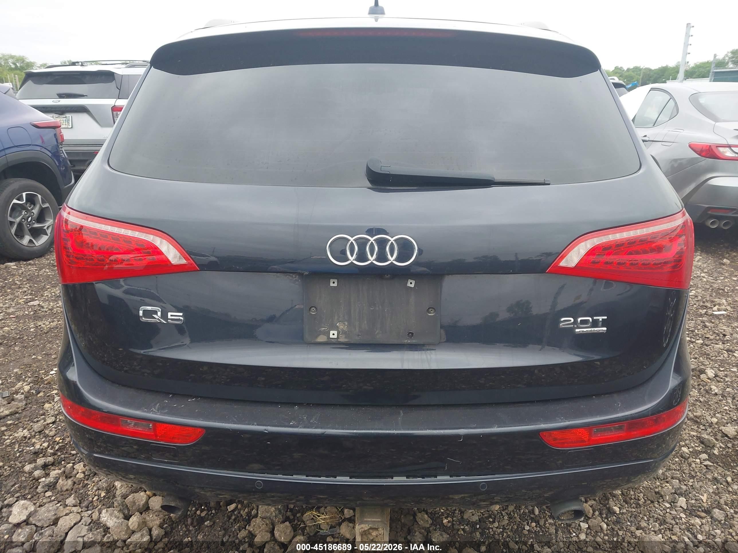 2012 Audi Q5 2.0t Premium Blue vin: WA1LFAFPXCA093348