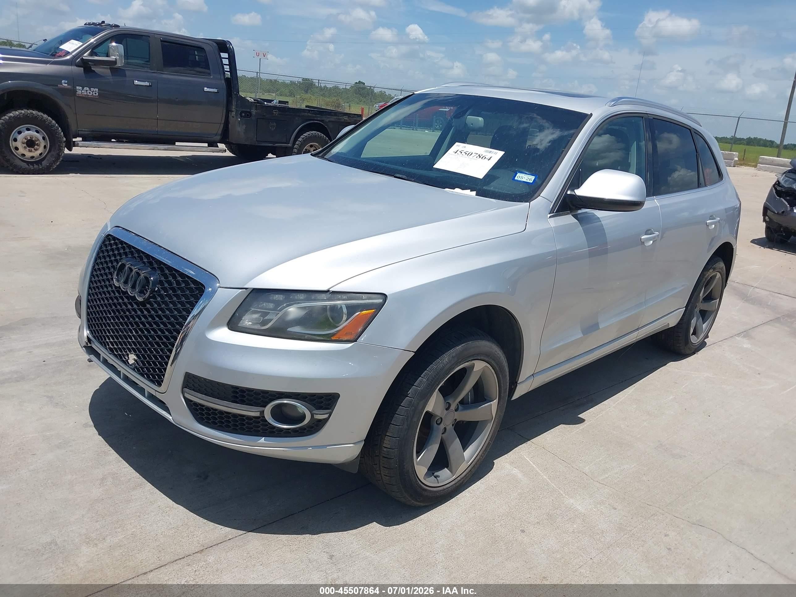 2012 Audi Q5 2.0t Premium Silver vin: WA1LFAFPXCA097240