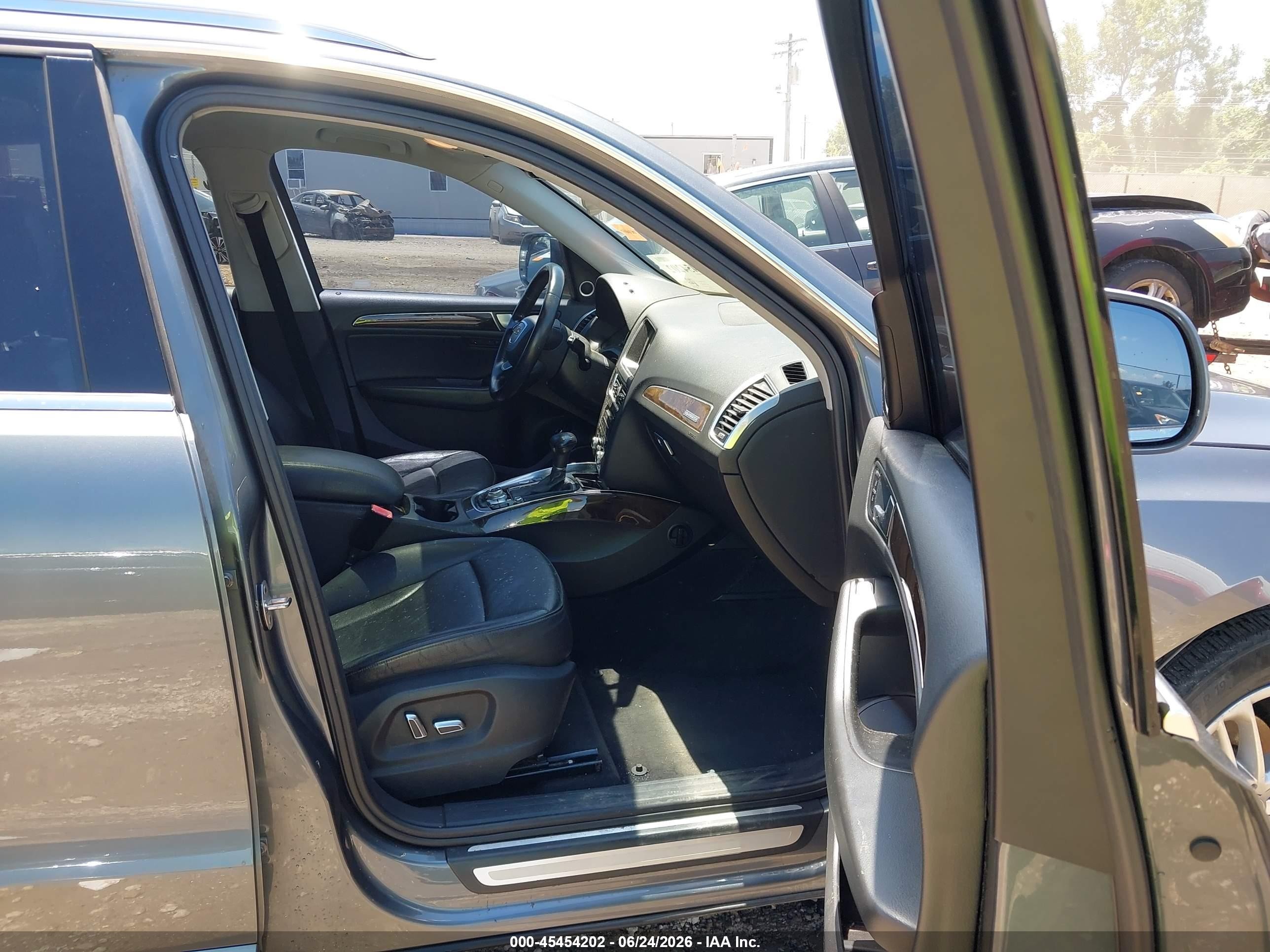 2013 Audi Q5 2.0t Premium Серый vin: WA1LFAFPXDA009630