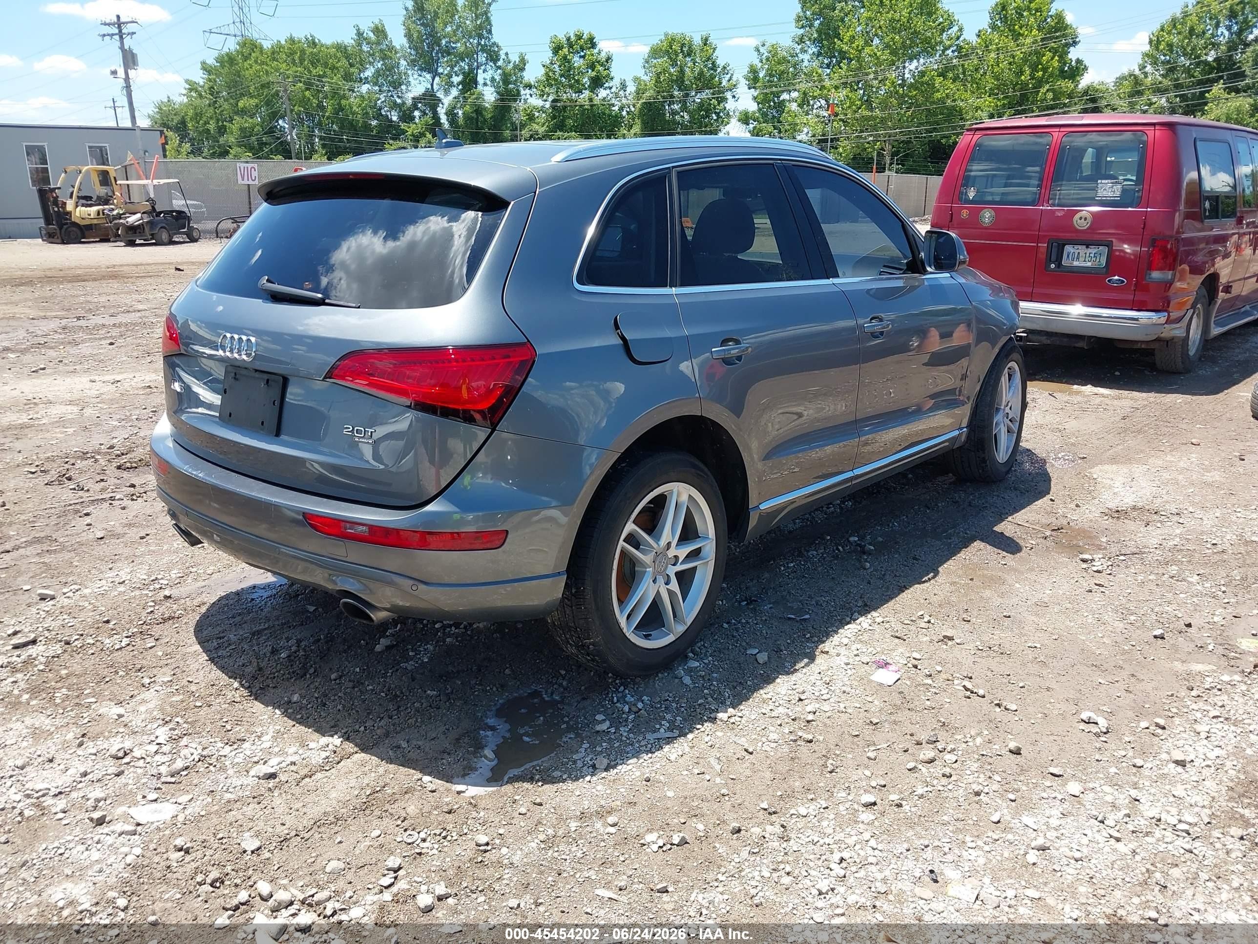 2013 Audi Q5 2.0t Premium Серый vin: WA1LFAFPXDA009630