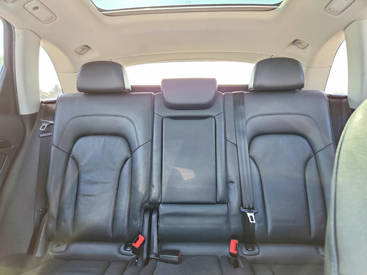 2013 Audi Q5 Premium Plus Серебряный vin: WA1LFAFPXDA047097