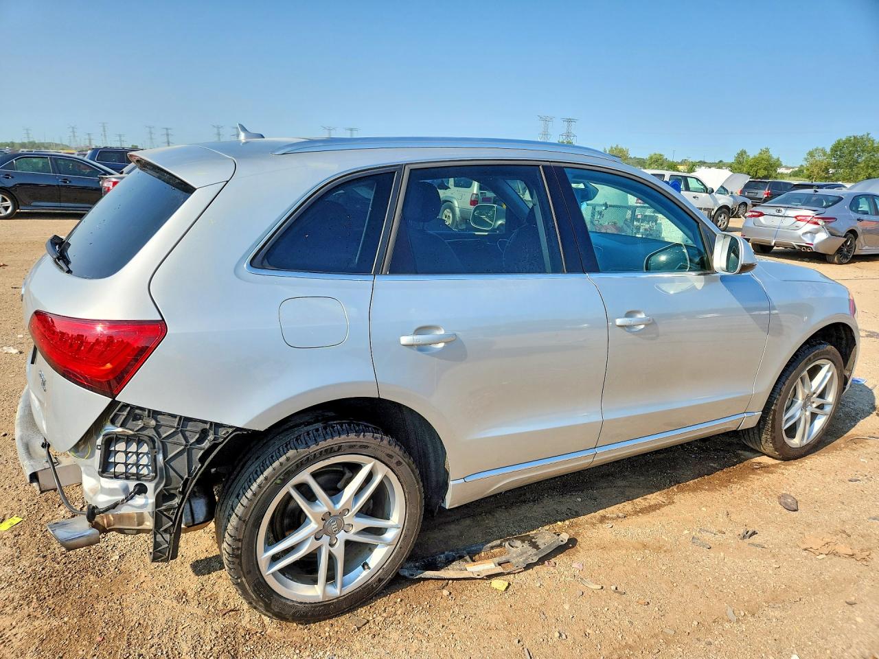 2013 Audi Q5 Premium Plus Серебряный vin: WA1LFAFPXDA047097
