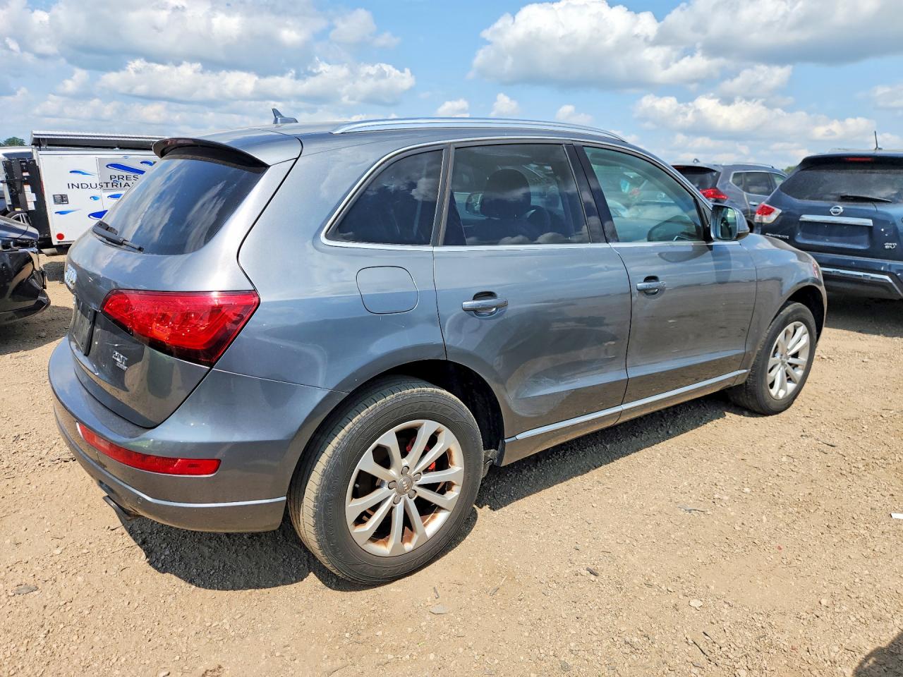 2014 Audi Q5 Premium Plus Серый vin: WA1LFAFPXEA003330