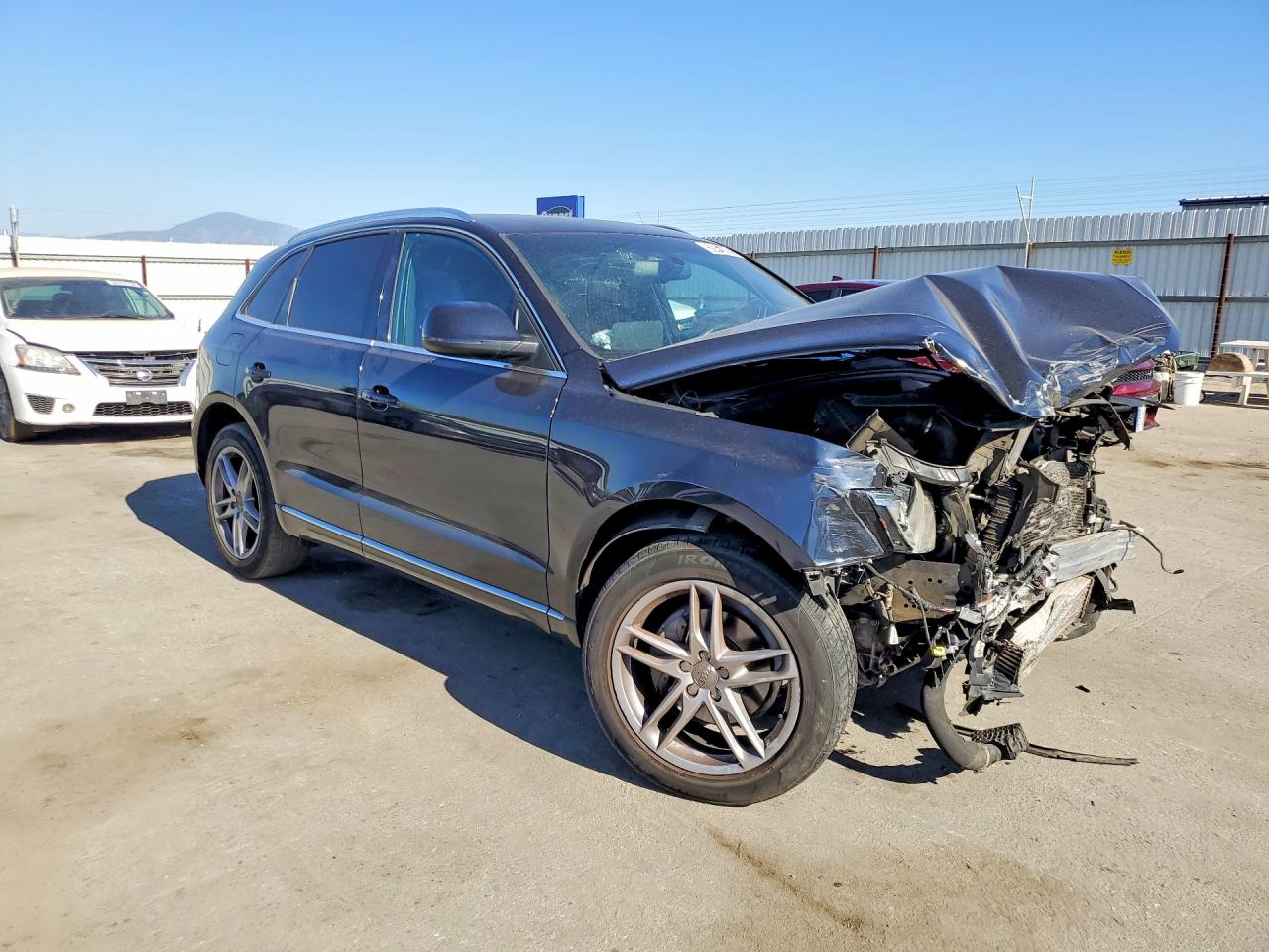 2014 Audi Q5 Premium Plus Black vin: WA1LFAFPXEA013470