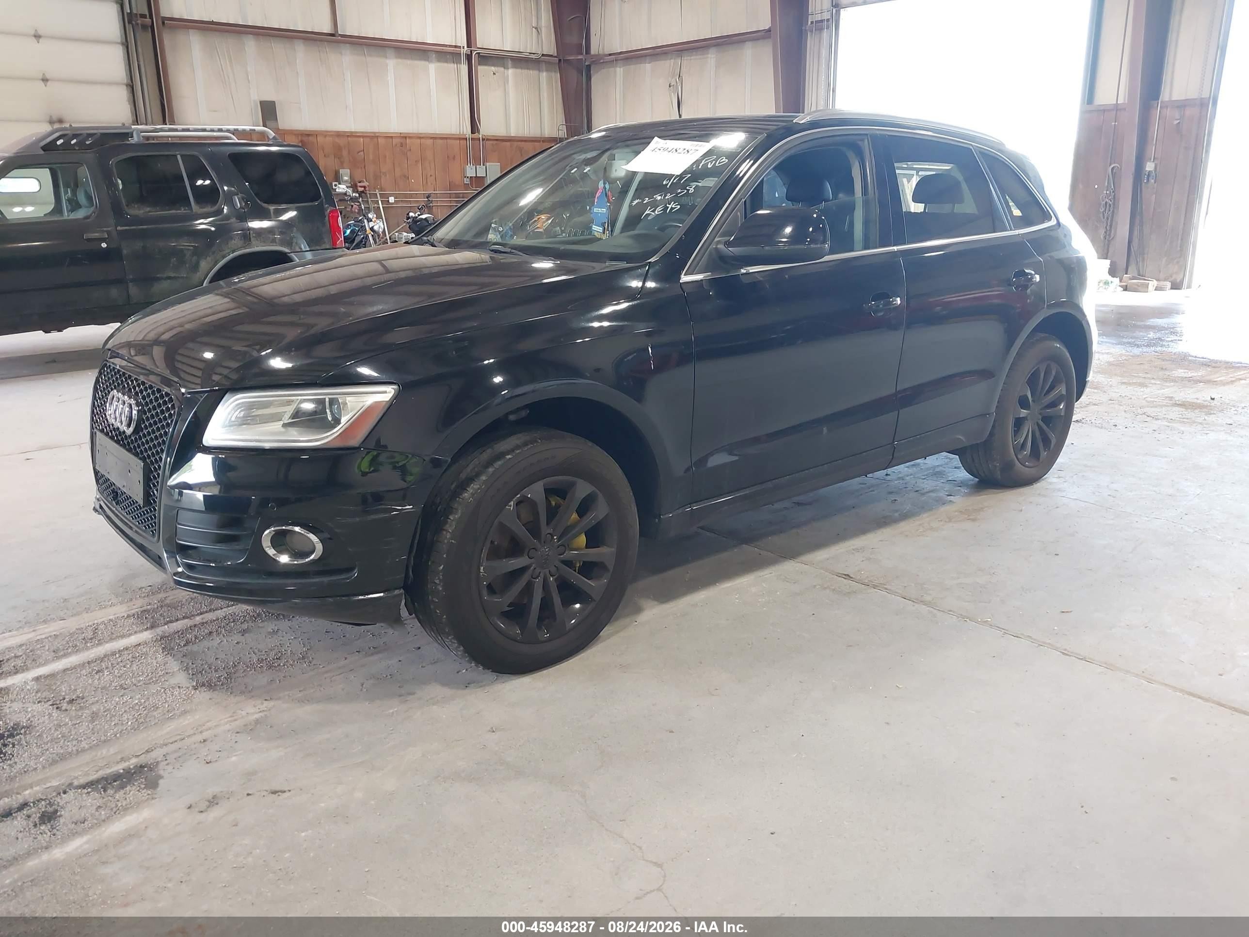 2014 Audi Q5 2.0t Premium Черный vin: WA1LFAFPXEA013646