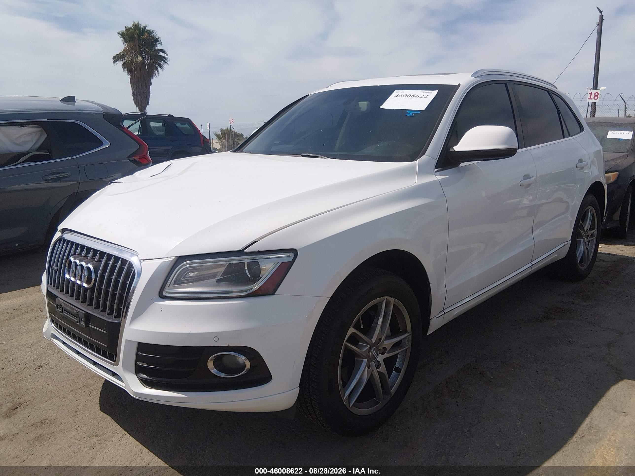 2014 Audi Q5 2.0t Premium White vin: WA1LFAFPXEA013680