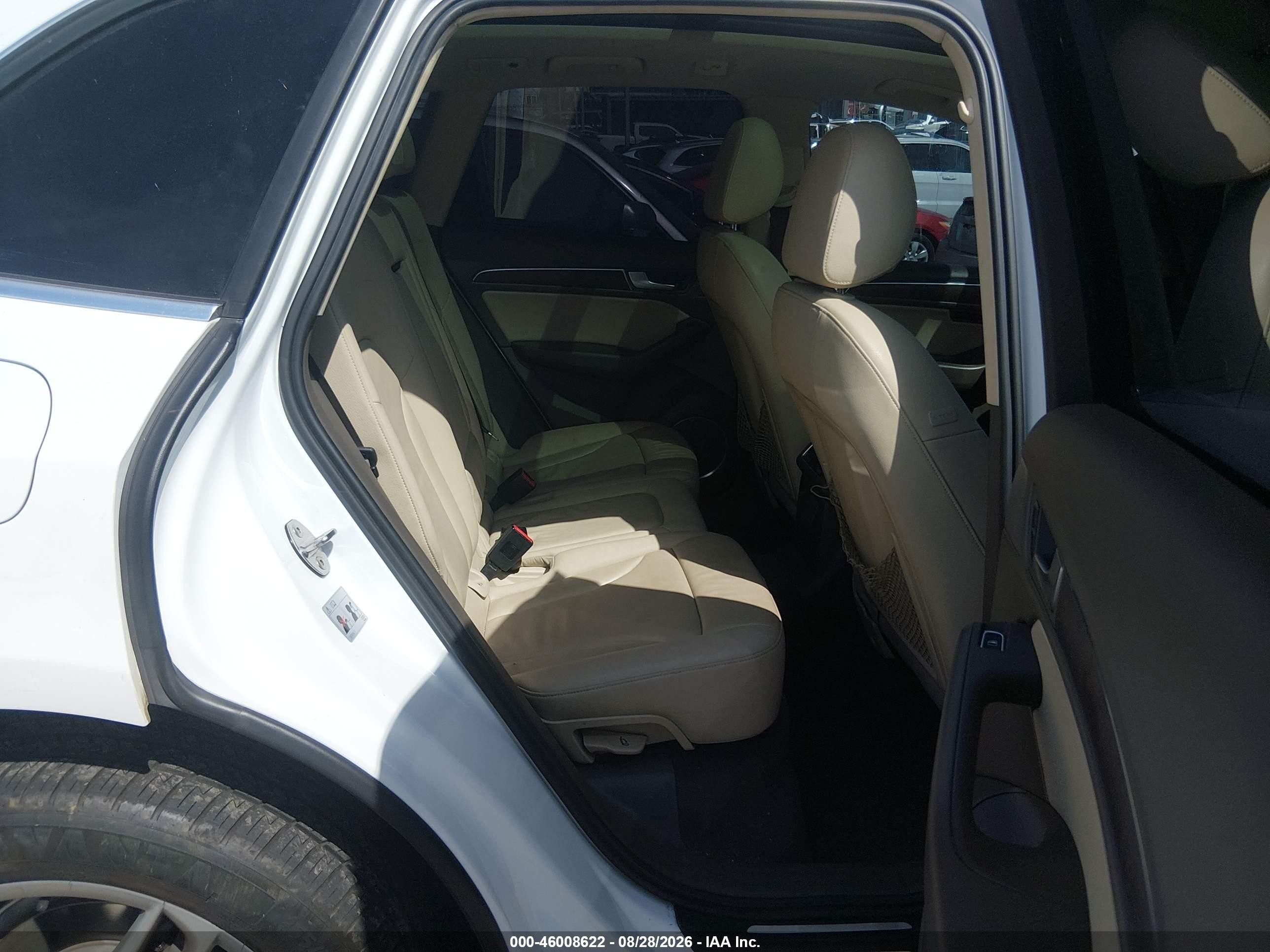 2014 Audi Q5 2.0t Premium White vin: WA1LFAFPXEA013680